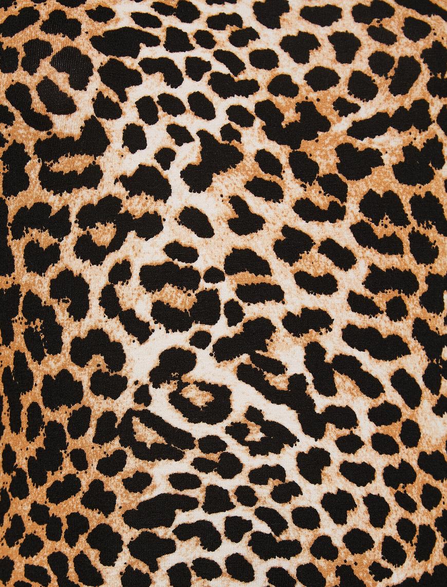   Leopar Desenli Tişört