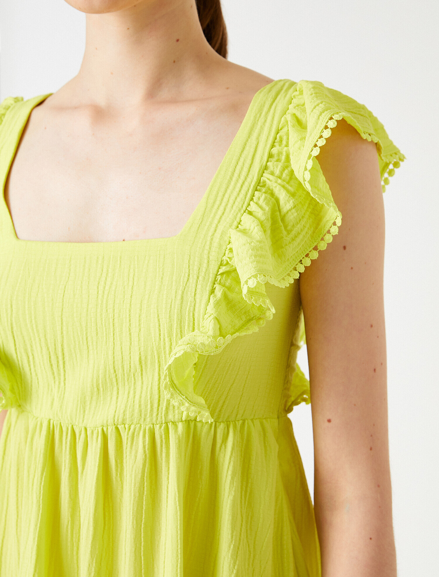   Midi Boy Fırfırlı Elbise Kısa Kollu Gipe Detaylı