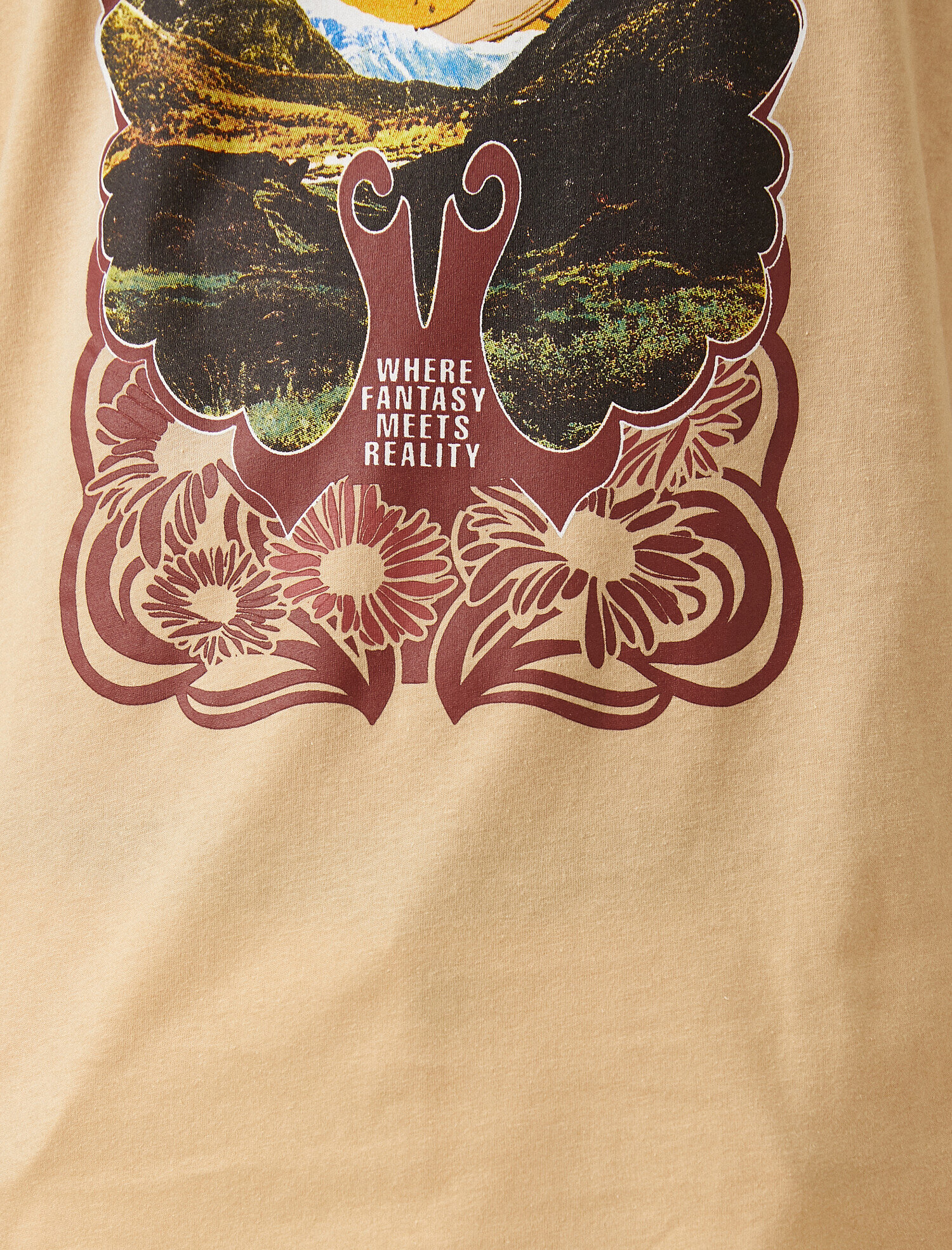   Bohem Baskılı Tişört