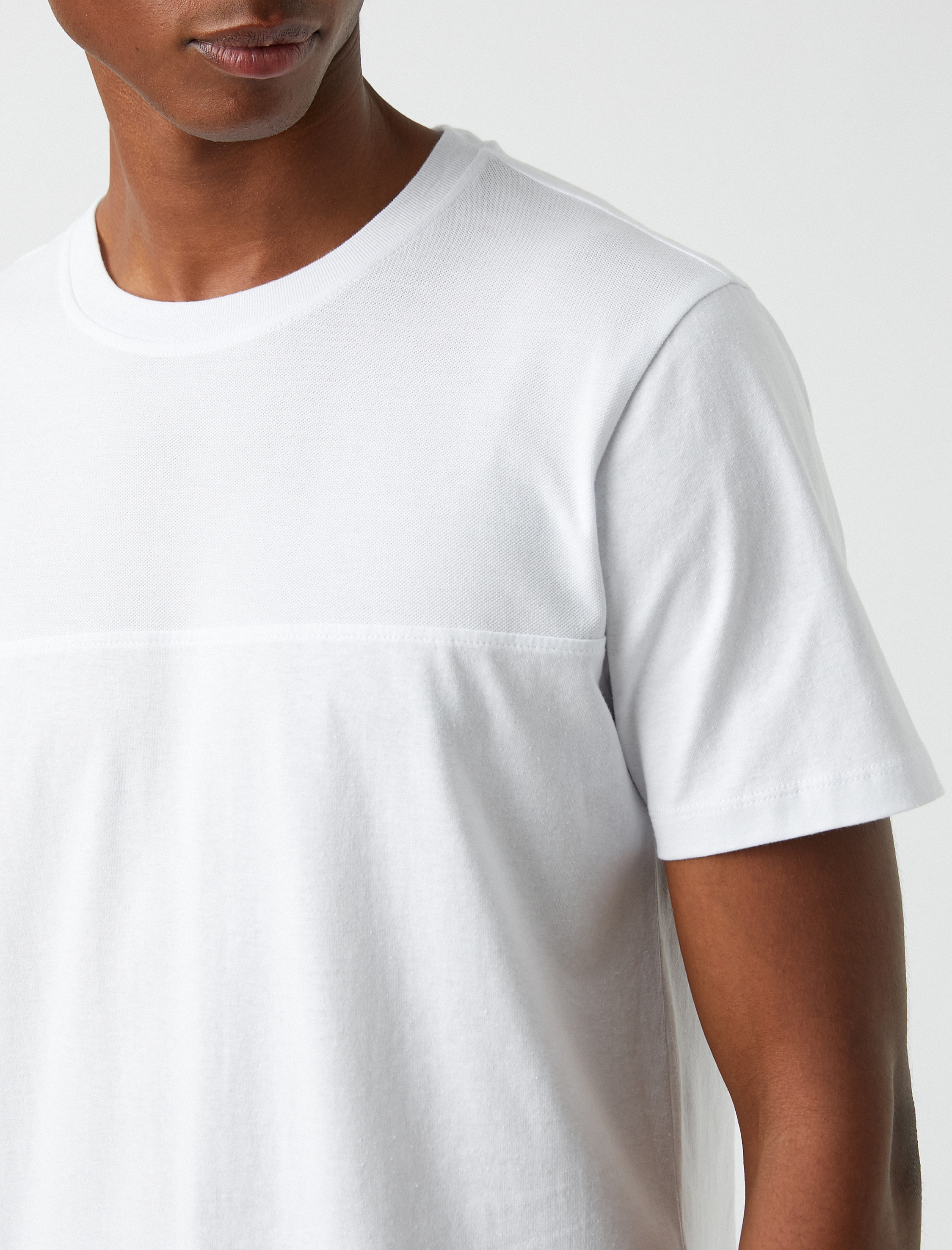   Basic Tişört Slim Fit Bisiklet Yaka