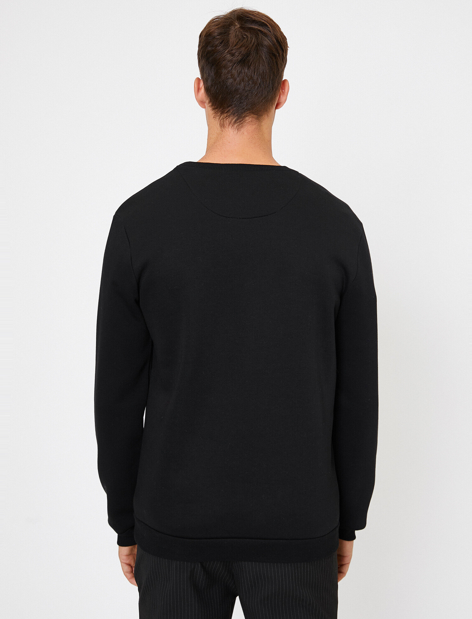   Bisiklet Yaka Cepli Sweatshirt