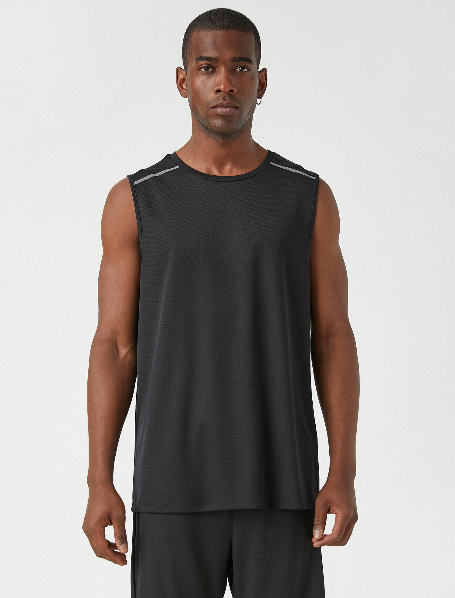   Omuz Baskılı Sporcu Atleti