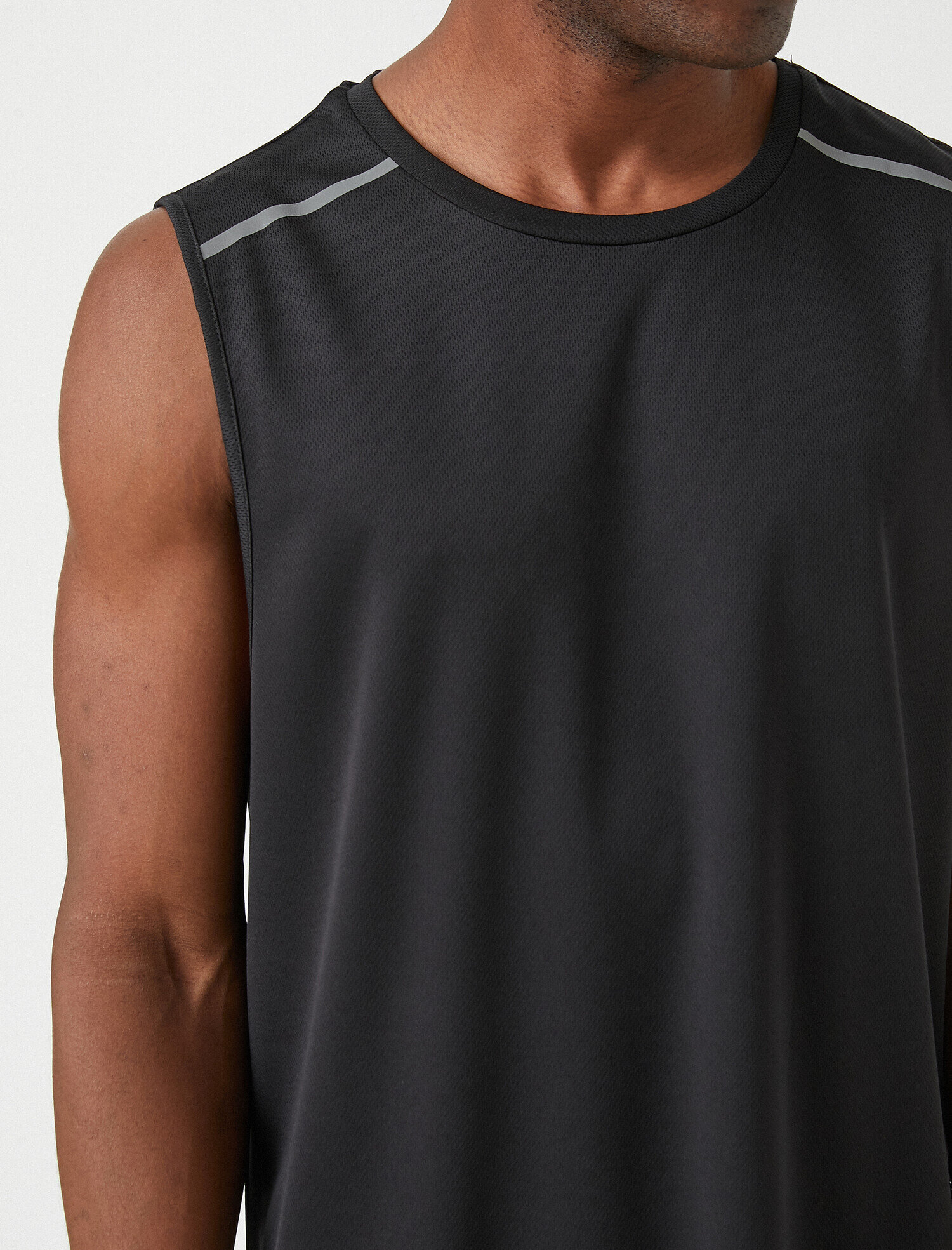   Omuz Baskılı Sporcu Atleti