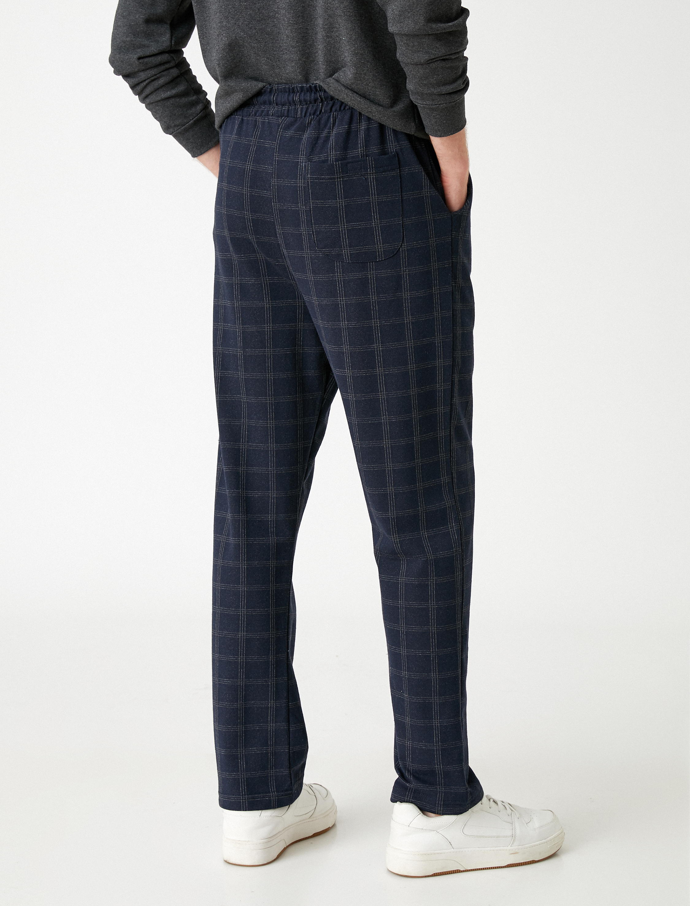   Kareli Eşofman Altı