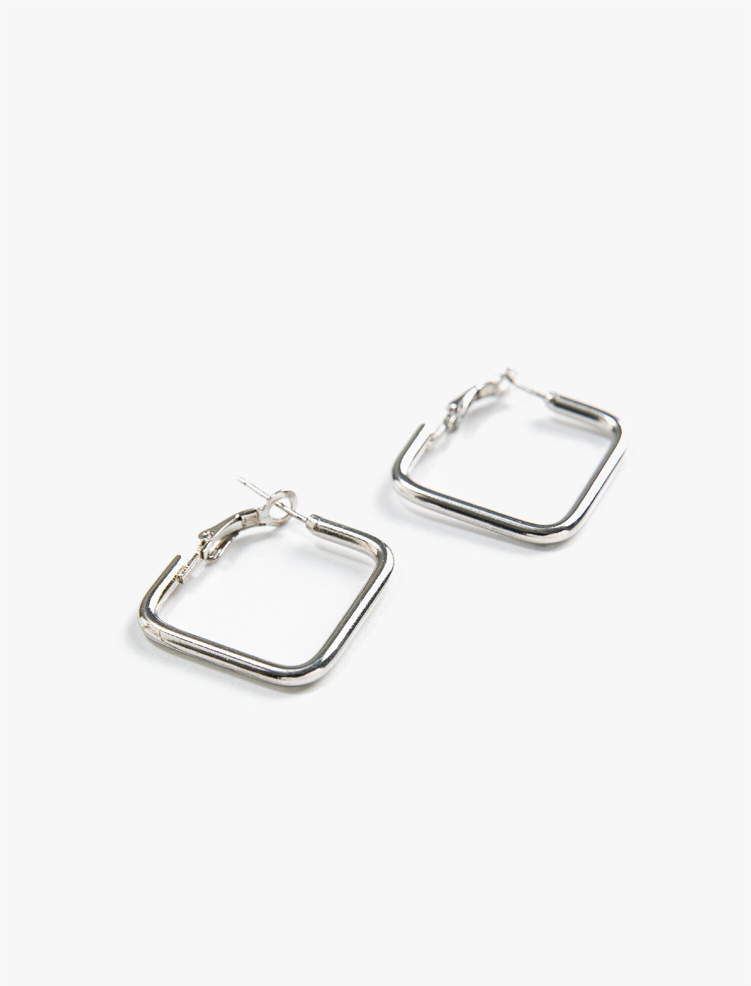  Kadın Geometrik Şekilli Küpe