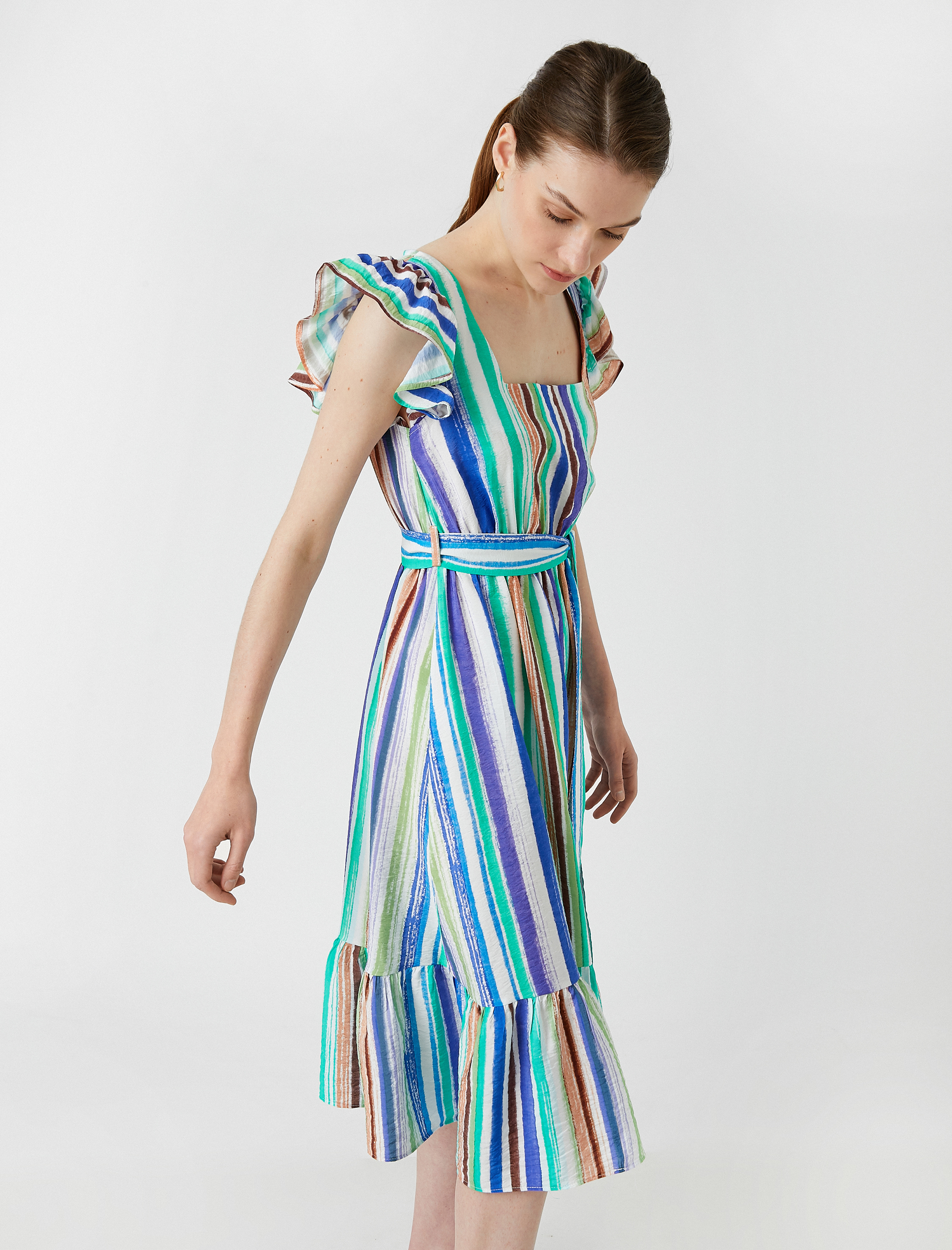 Midi Boy Viskon Elbise Fırfırlı Kuşaklı