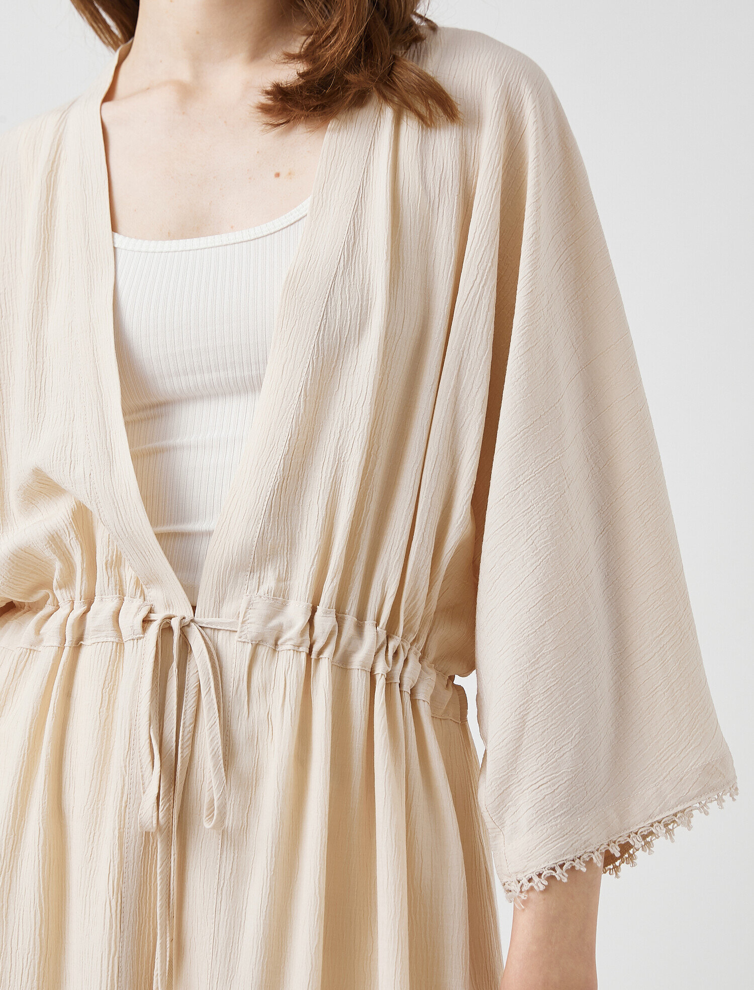   Kısa Kollu Kimono Bağlama Detaylı