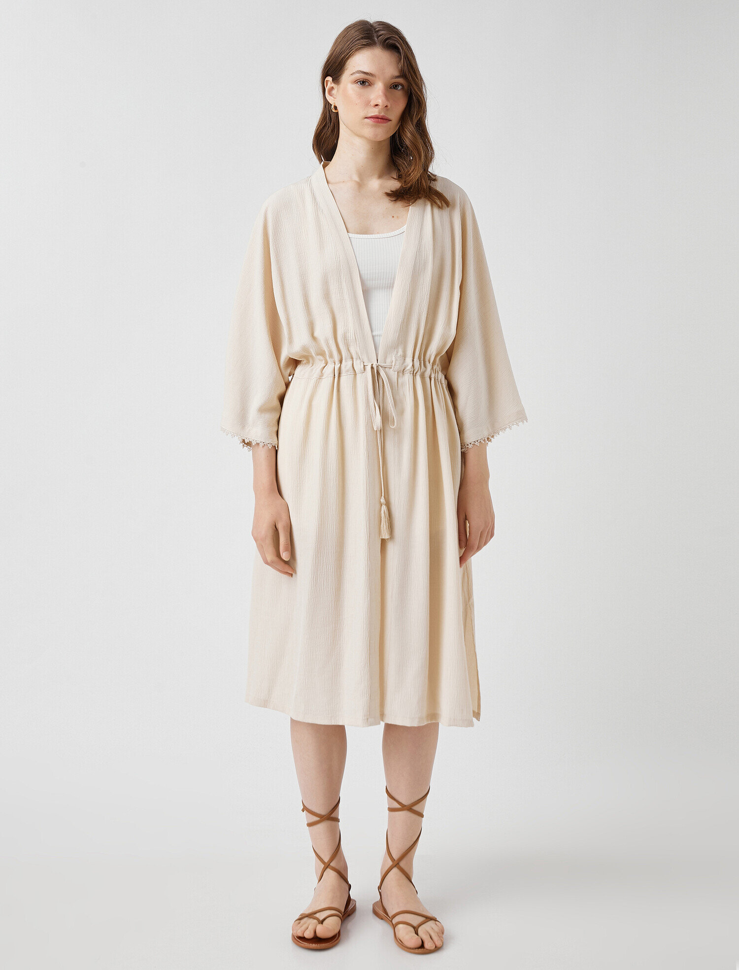   Kısa Kollu Kimono Bağlama Detaylı