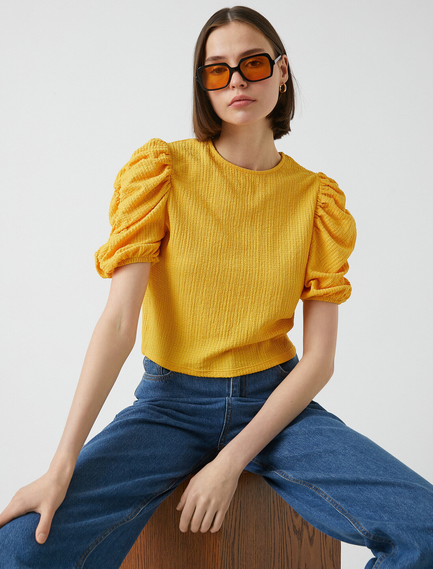   Büzgülü Balon Kollu Tişört Bisiklet Yaka