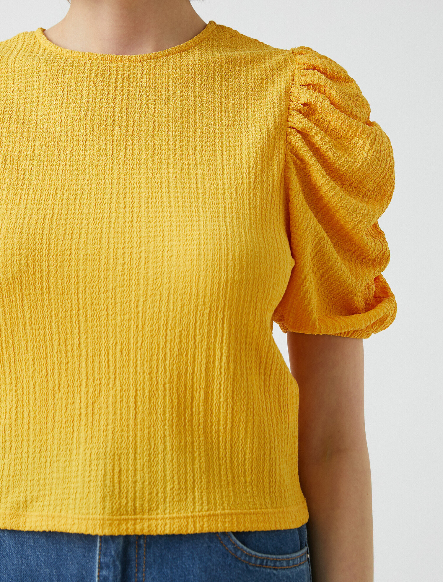   Büzgülü Balon Kollu Tişört Bisiklet Yaka