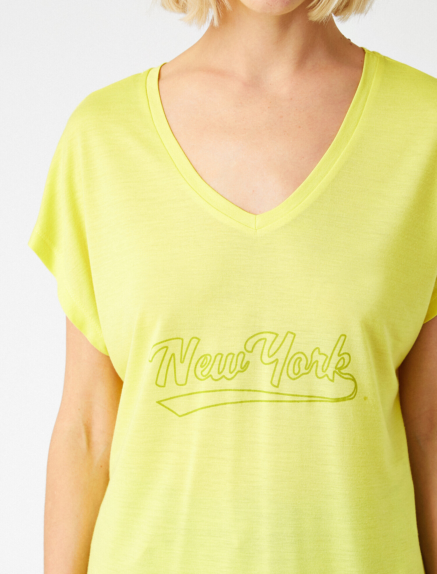   Yazı Baskılı Tişört V Yaka Kısa Kollu