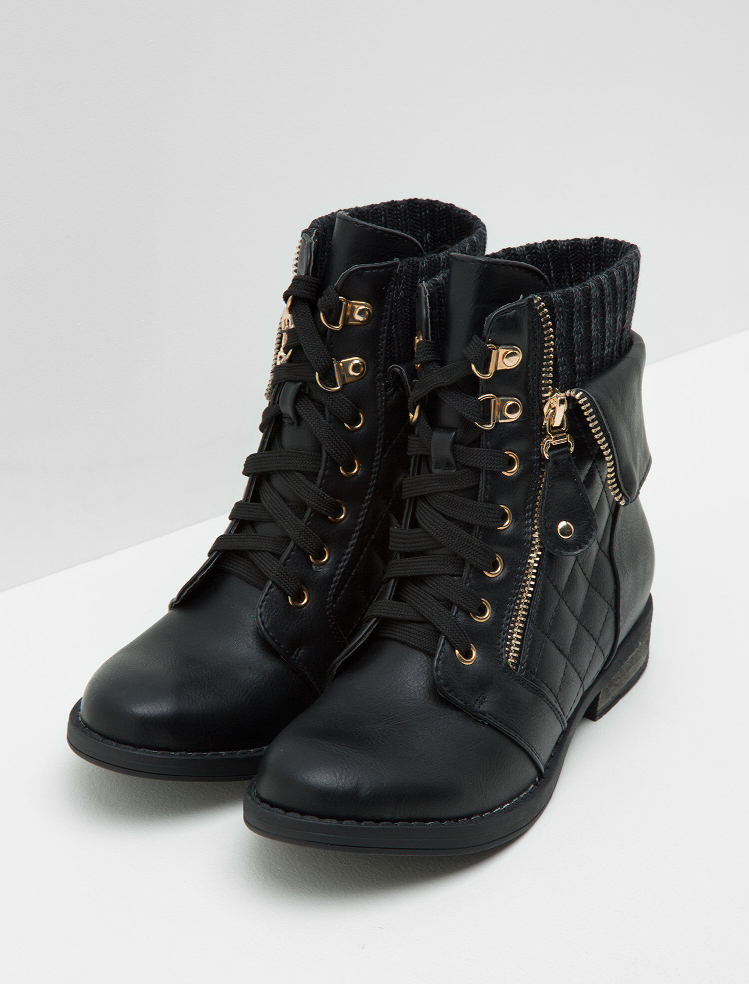  Kadın Kapitone Detaylı Bot