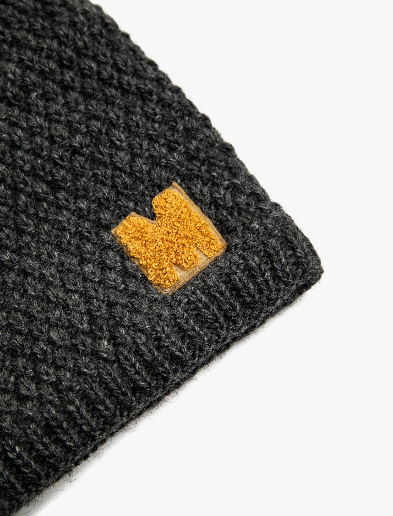  Erkek Çocuk Harf İşlemeli Boyunluk