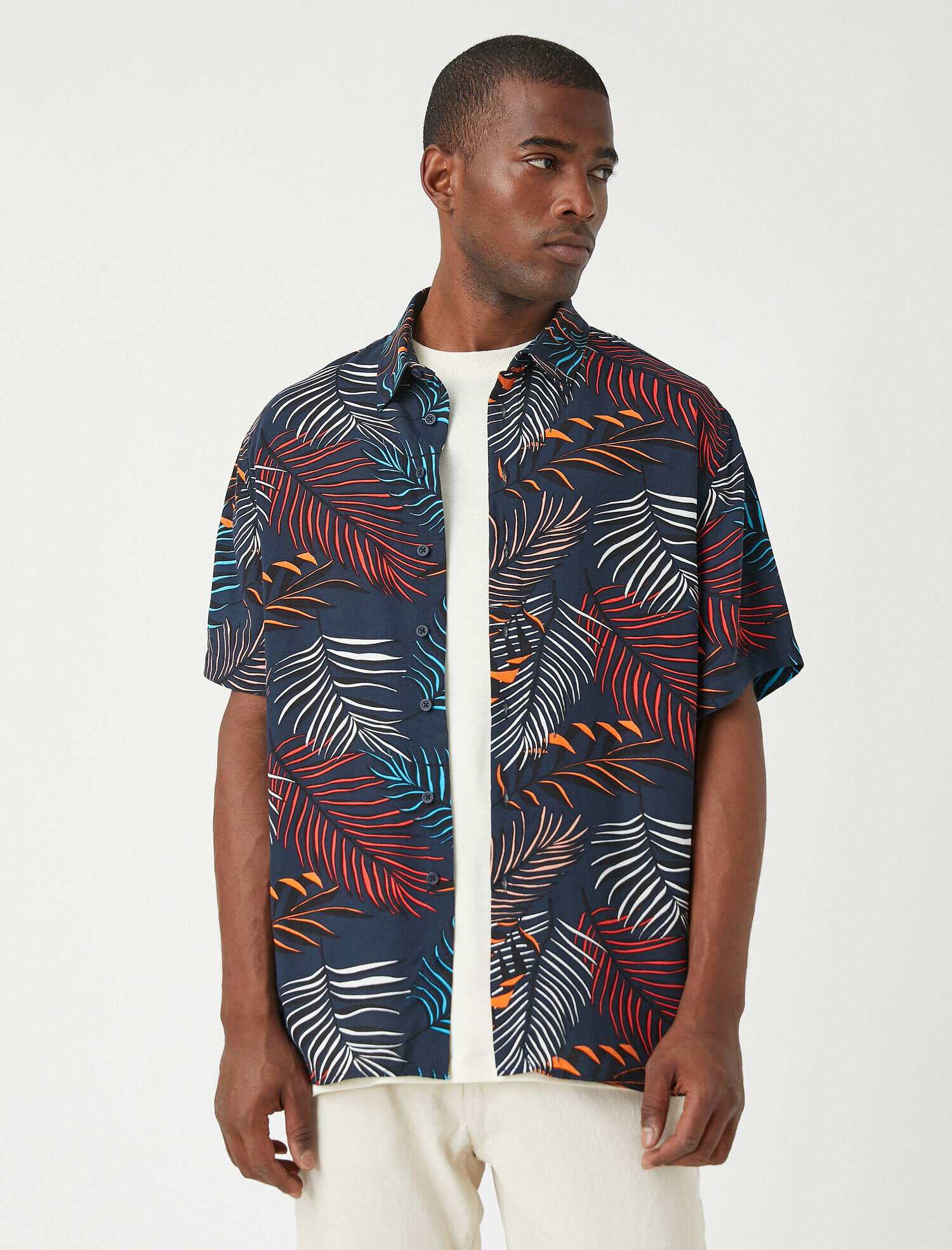   Yaprak Desenli Kısa Kollu Gömlek