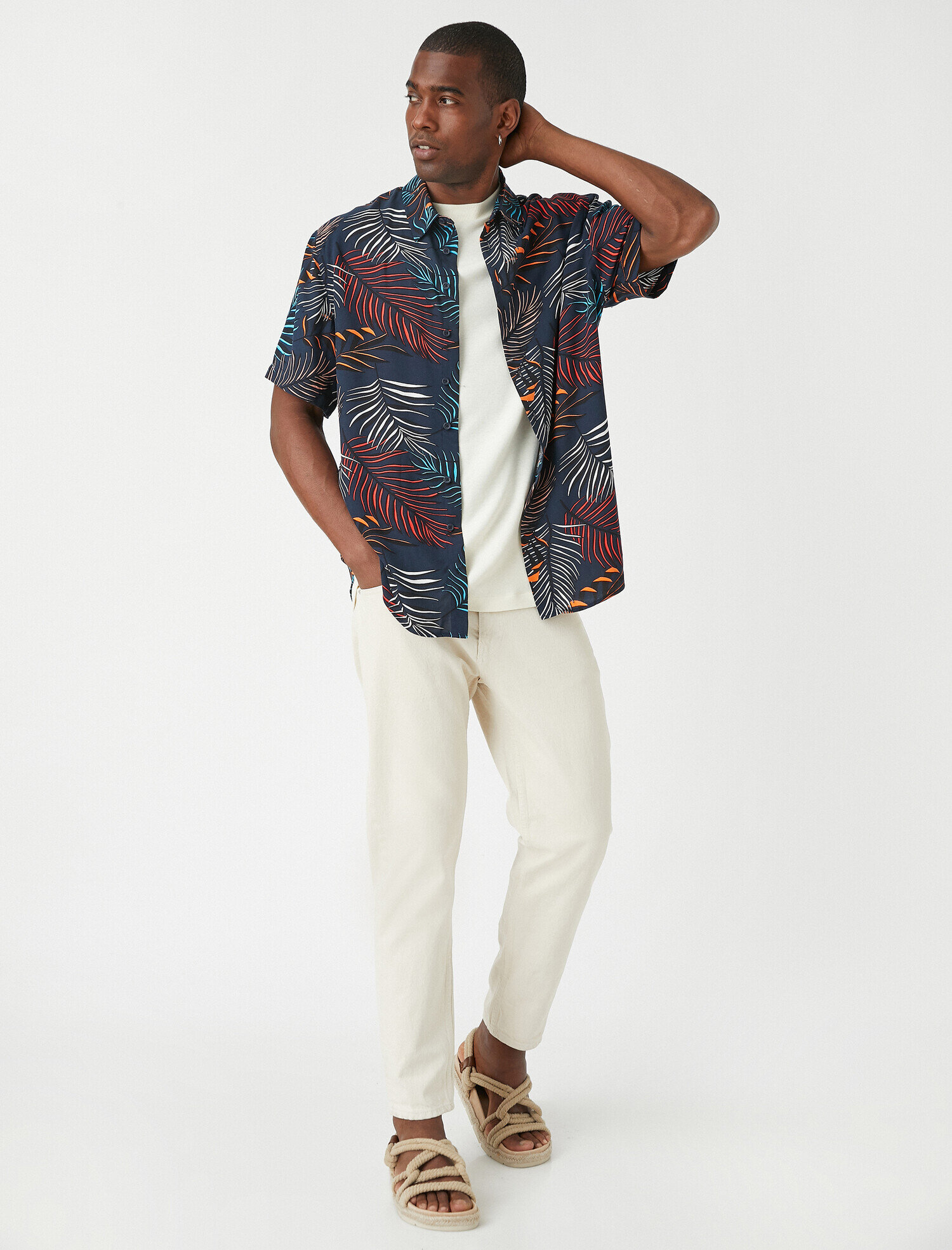   Yaprak Desenli Kısa Kollu Gömlek