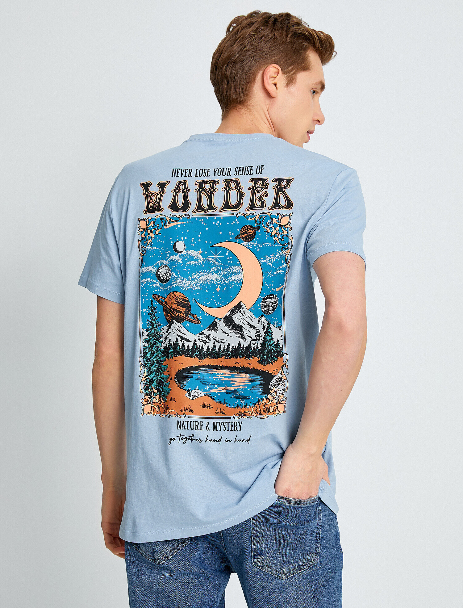   Doğa Temalı Arkası Baskılı Tişört