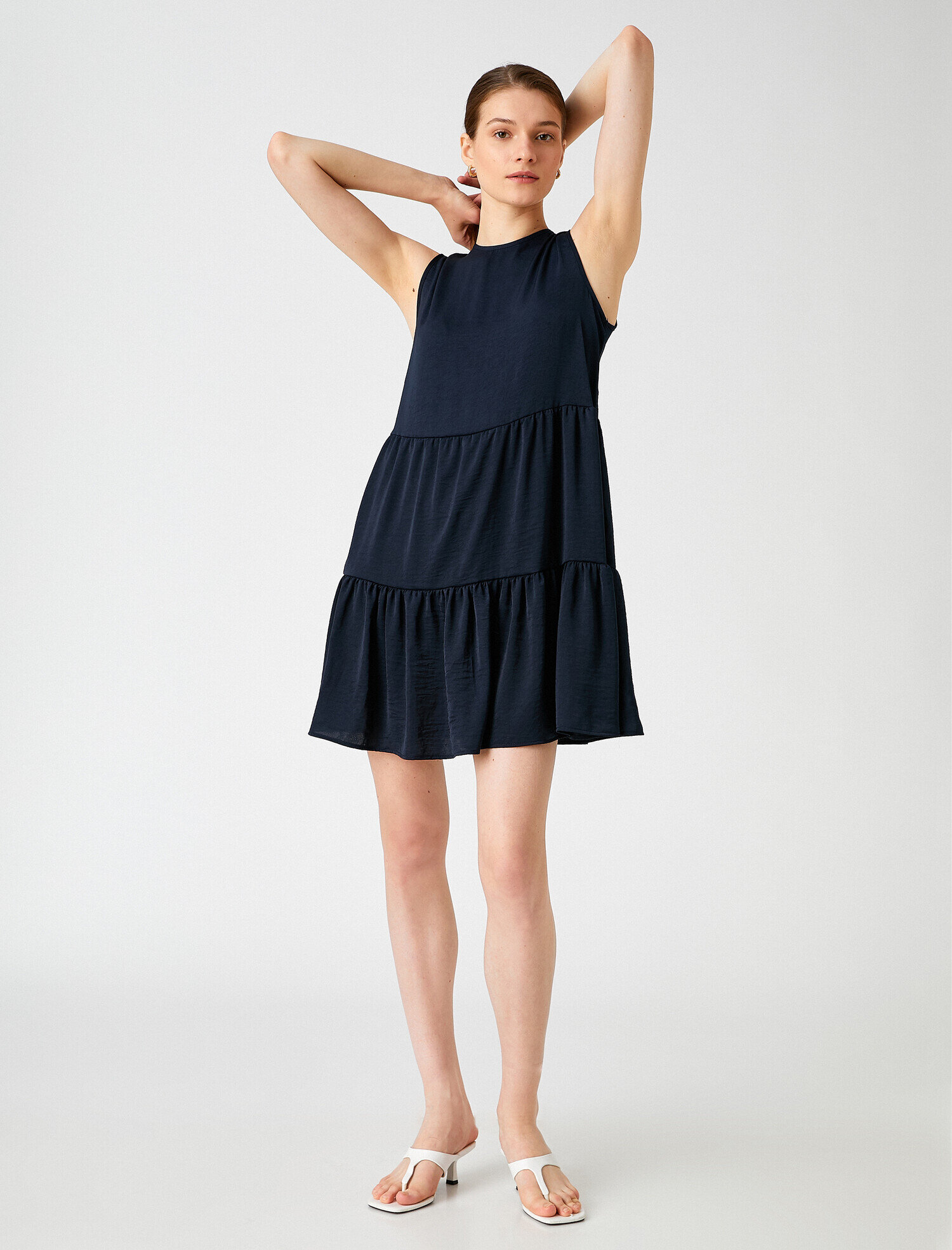   Mini Katlı Elbise Bisiklet Yaka Kolsuz