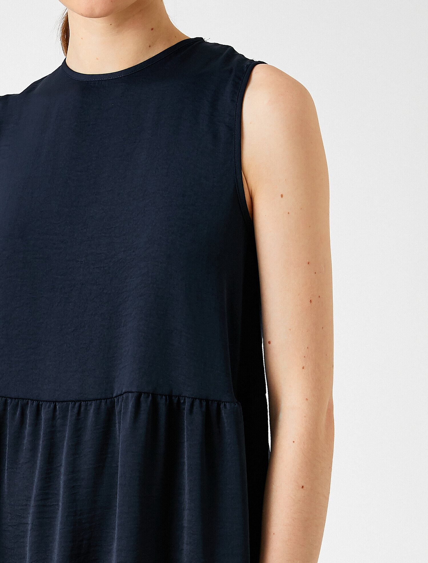   Mini Katlı Elbise Bisiklet Yaka Kolsuz