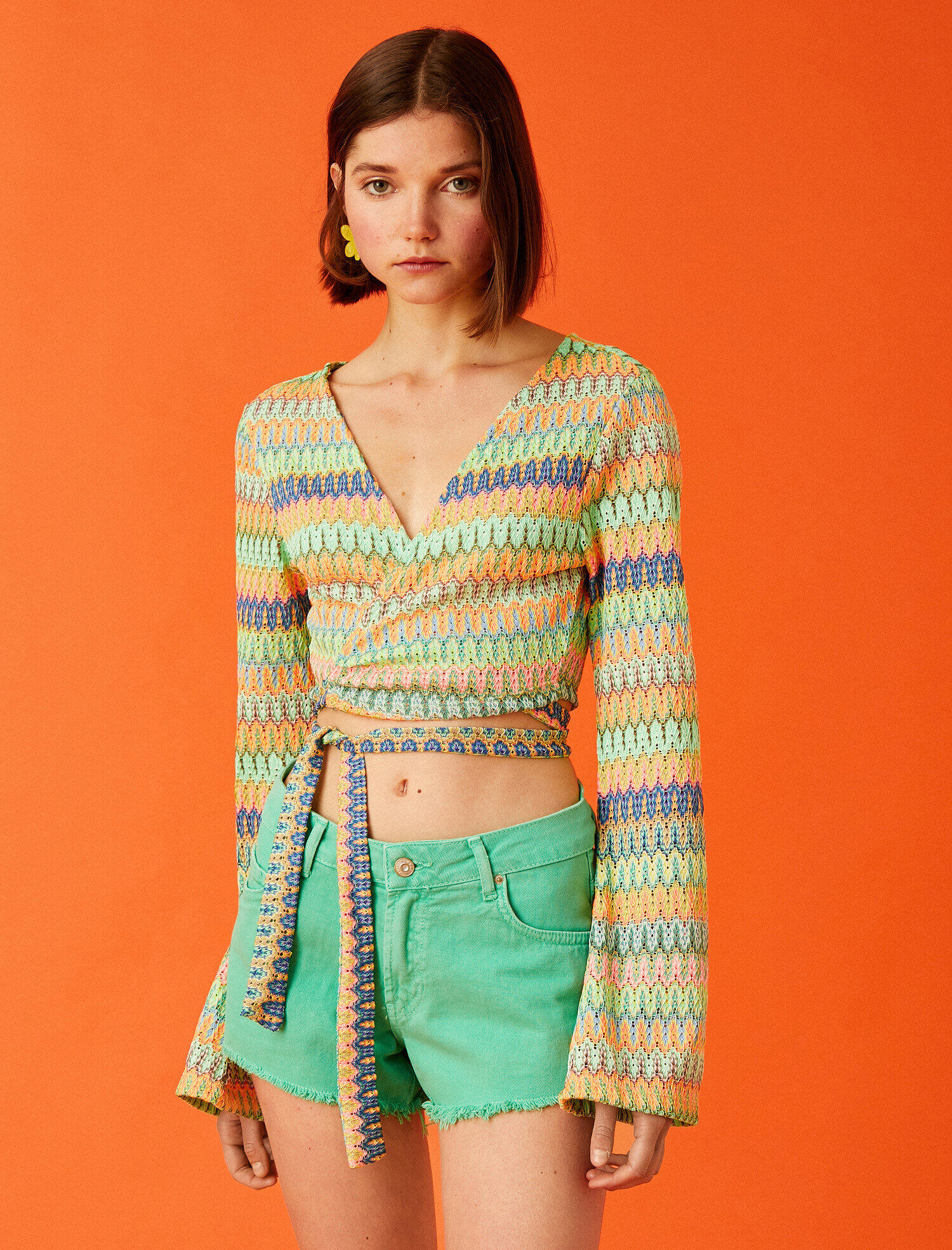   Crop Tişört Anvelop Bağlama Detaylı