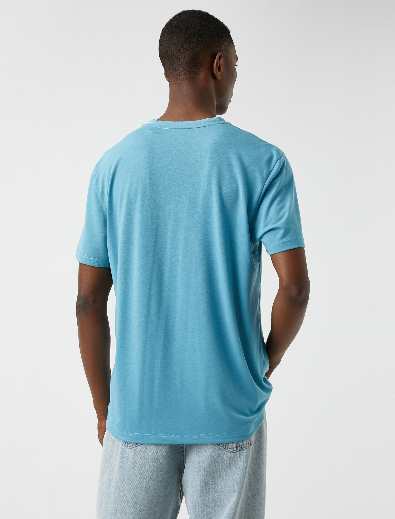   Regular Fit Etiketli Basic Tişört