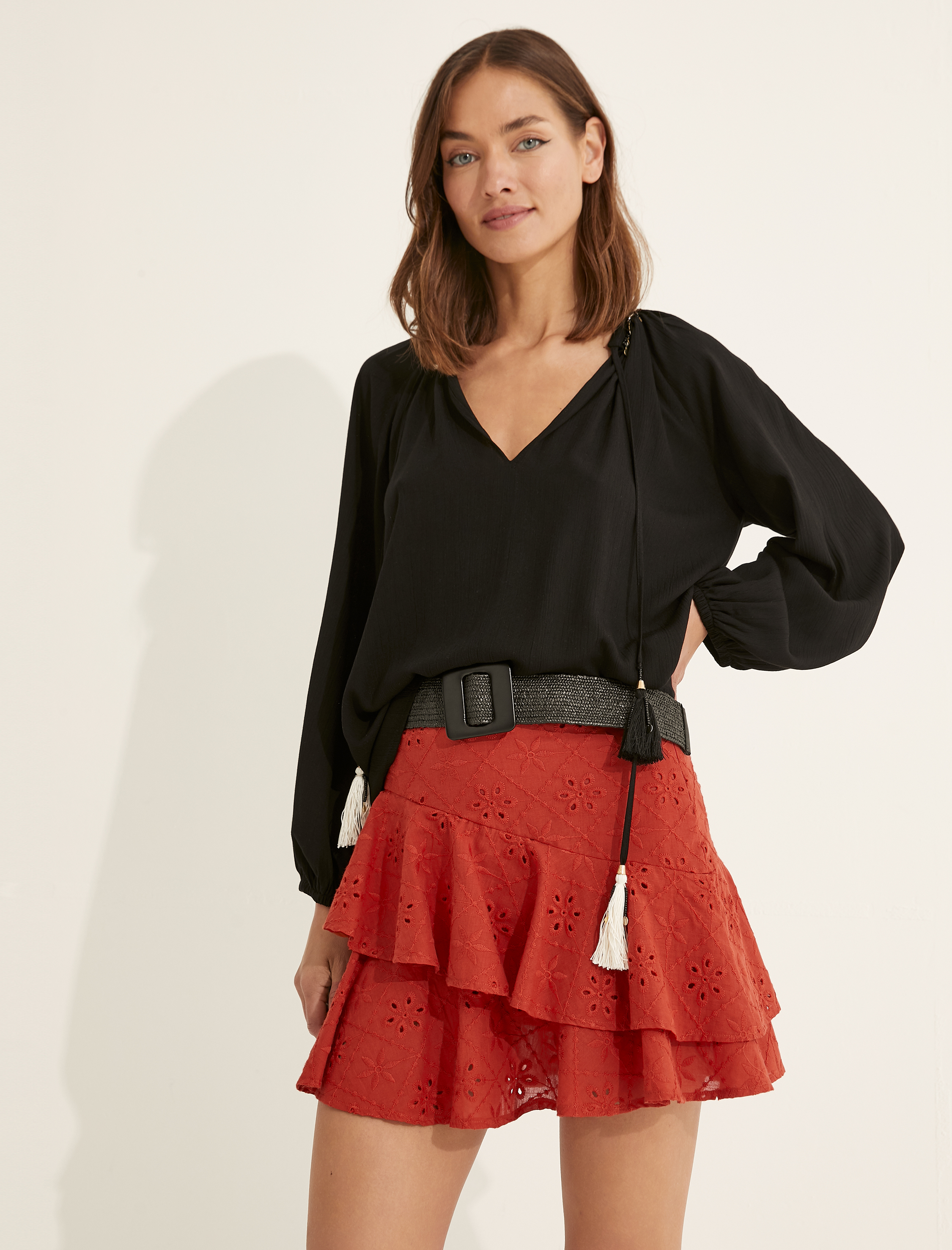   Melis Ağazat X Koton - Fırfırlı Fisto Mini Etek