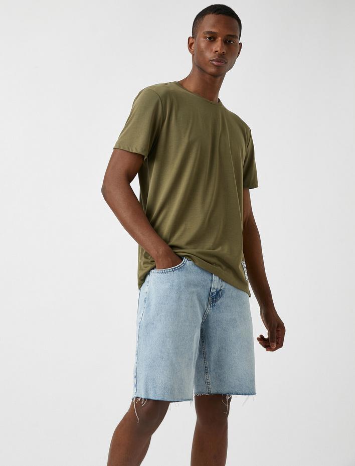  Regular Fit Etiketli Basic Tişört
