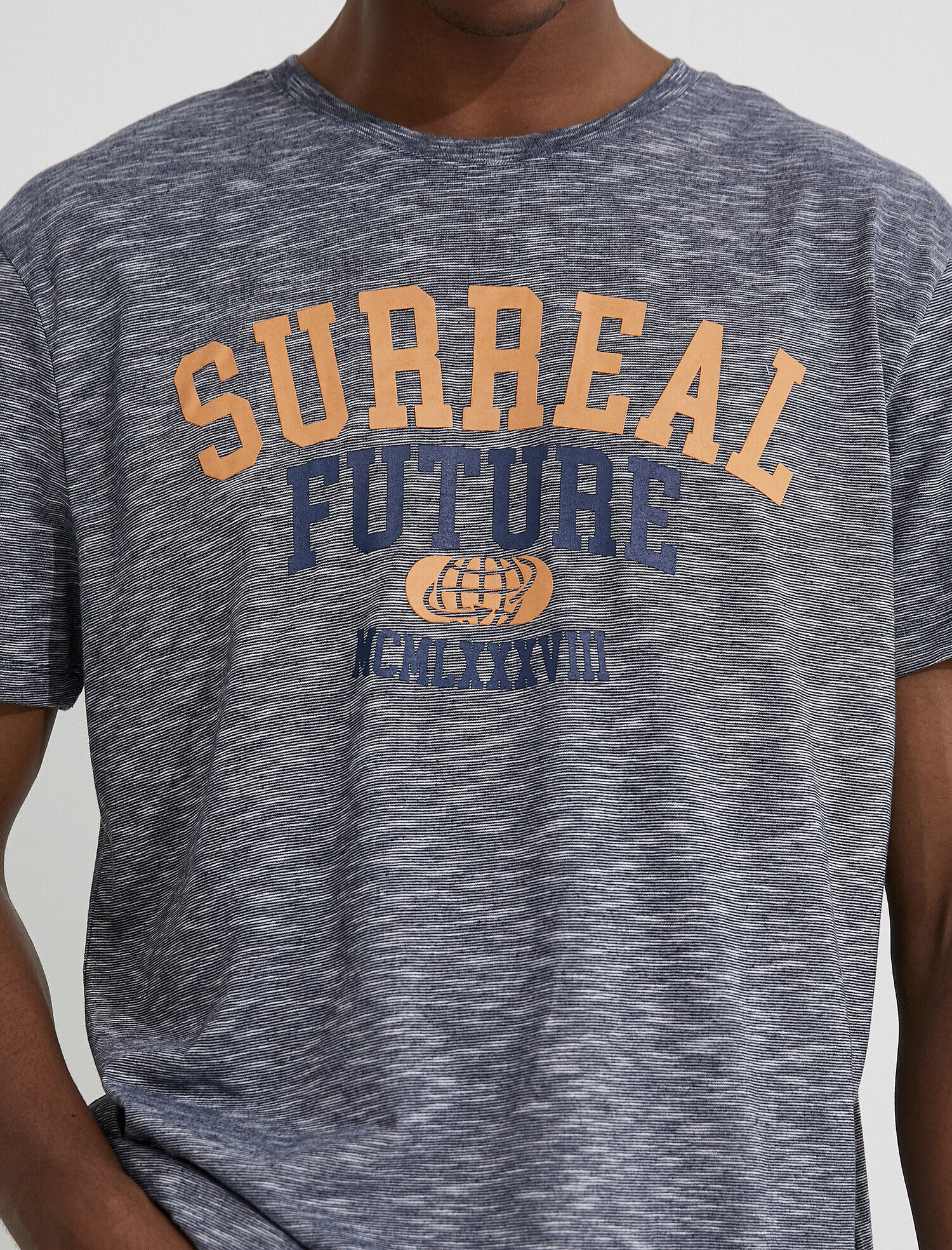   Kırçıllı Baskılı Tişört