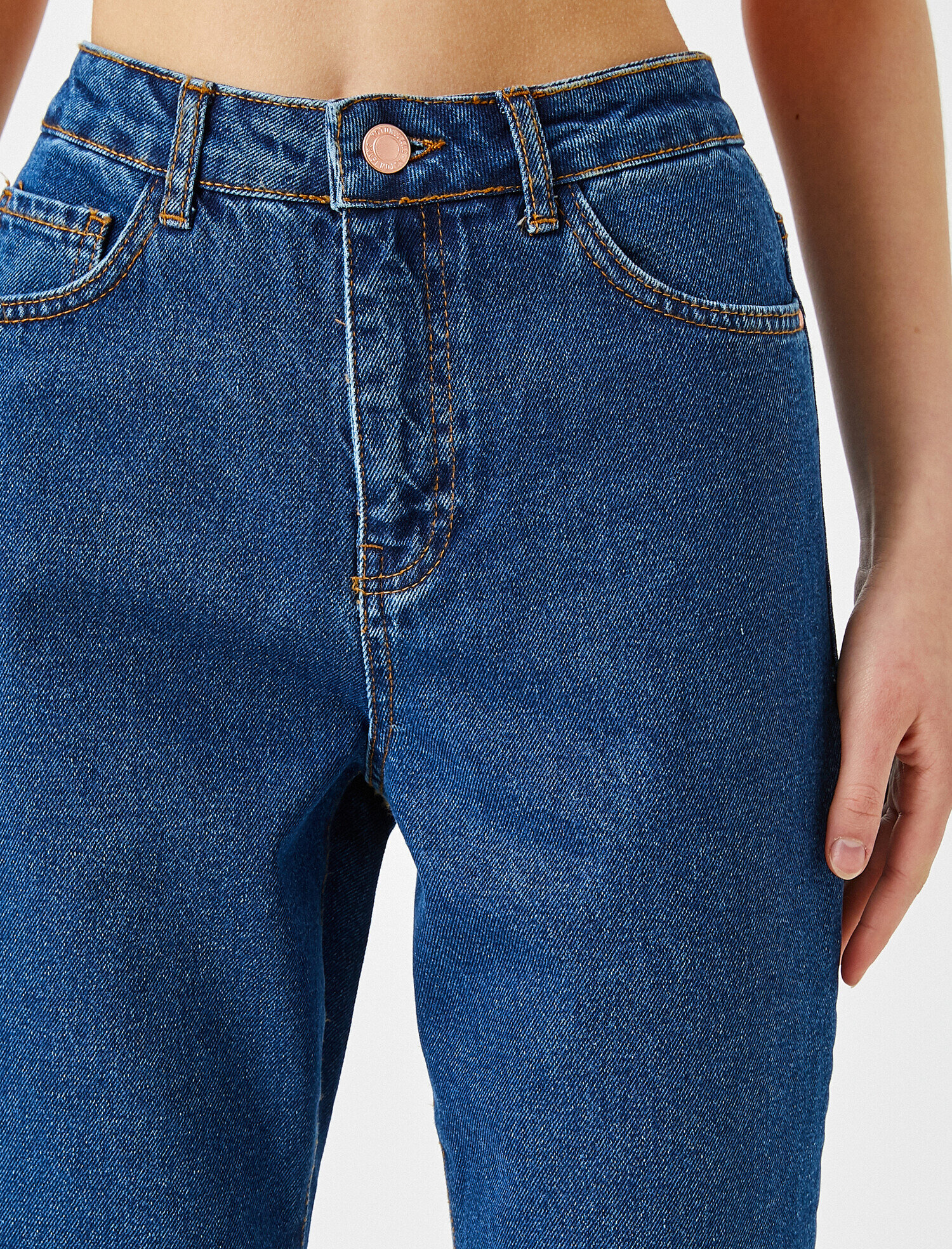 Mom Jean - Yüksek Bel Rahat Kesim Dar Paça Pantolon