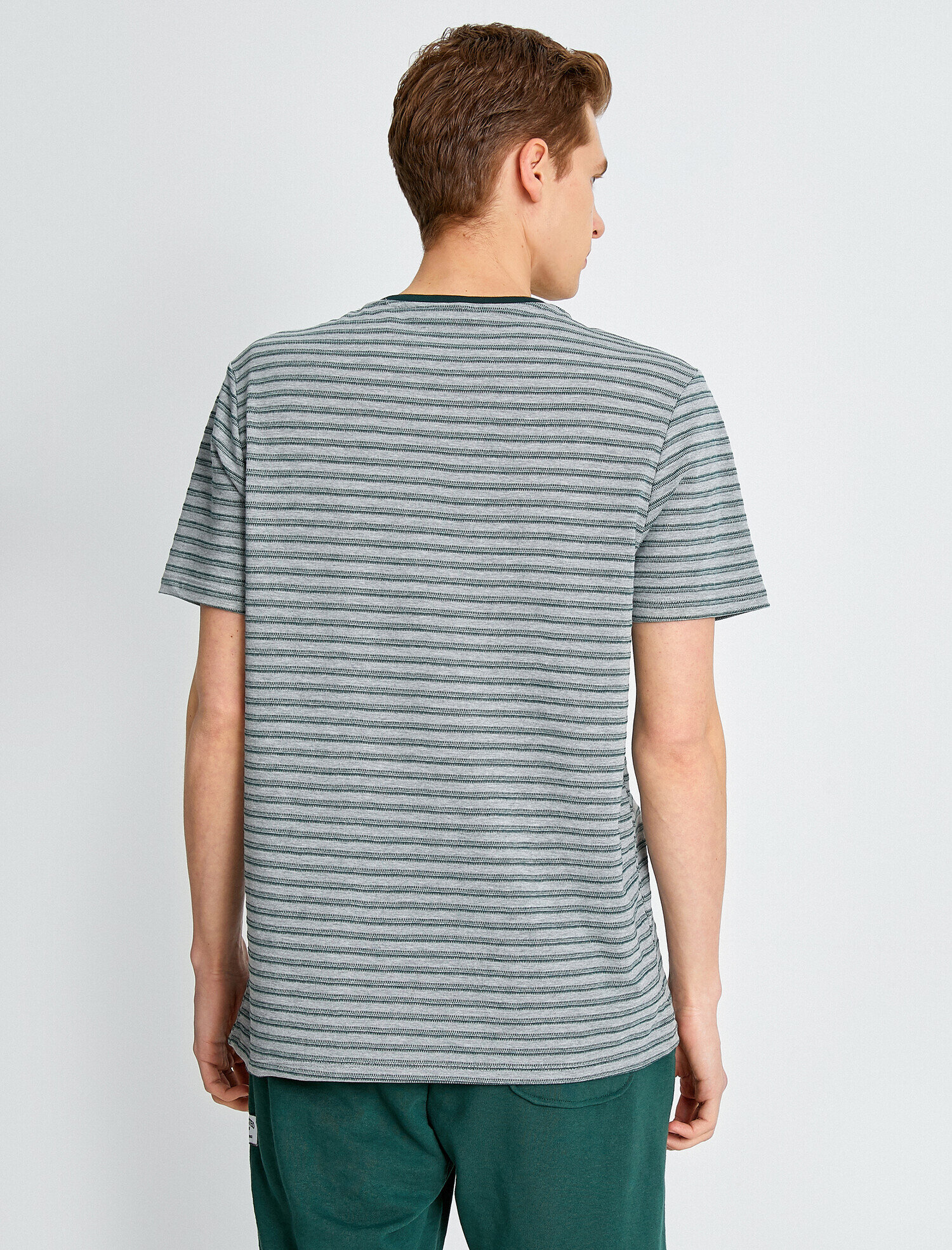   Kolej İşlemeli Çizgili Tişört