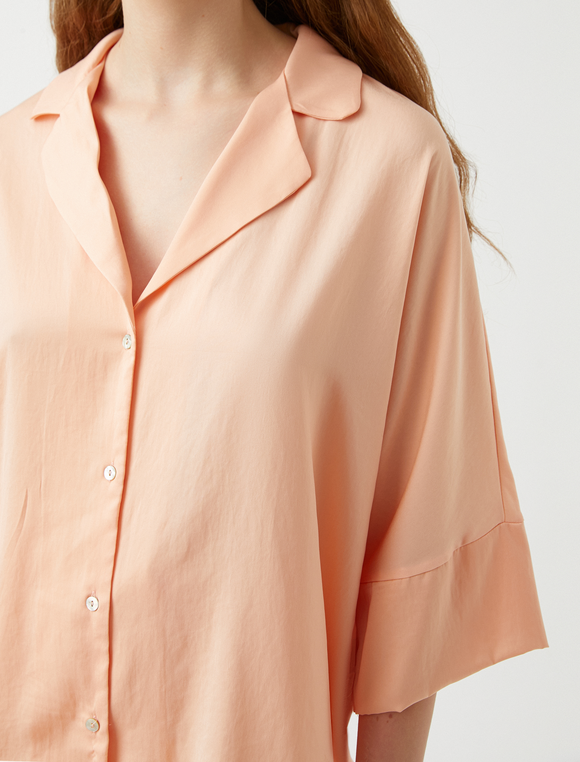   Düğmeli Saten Pijama Üstü Truvakar Kol