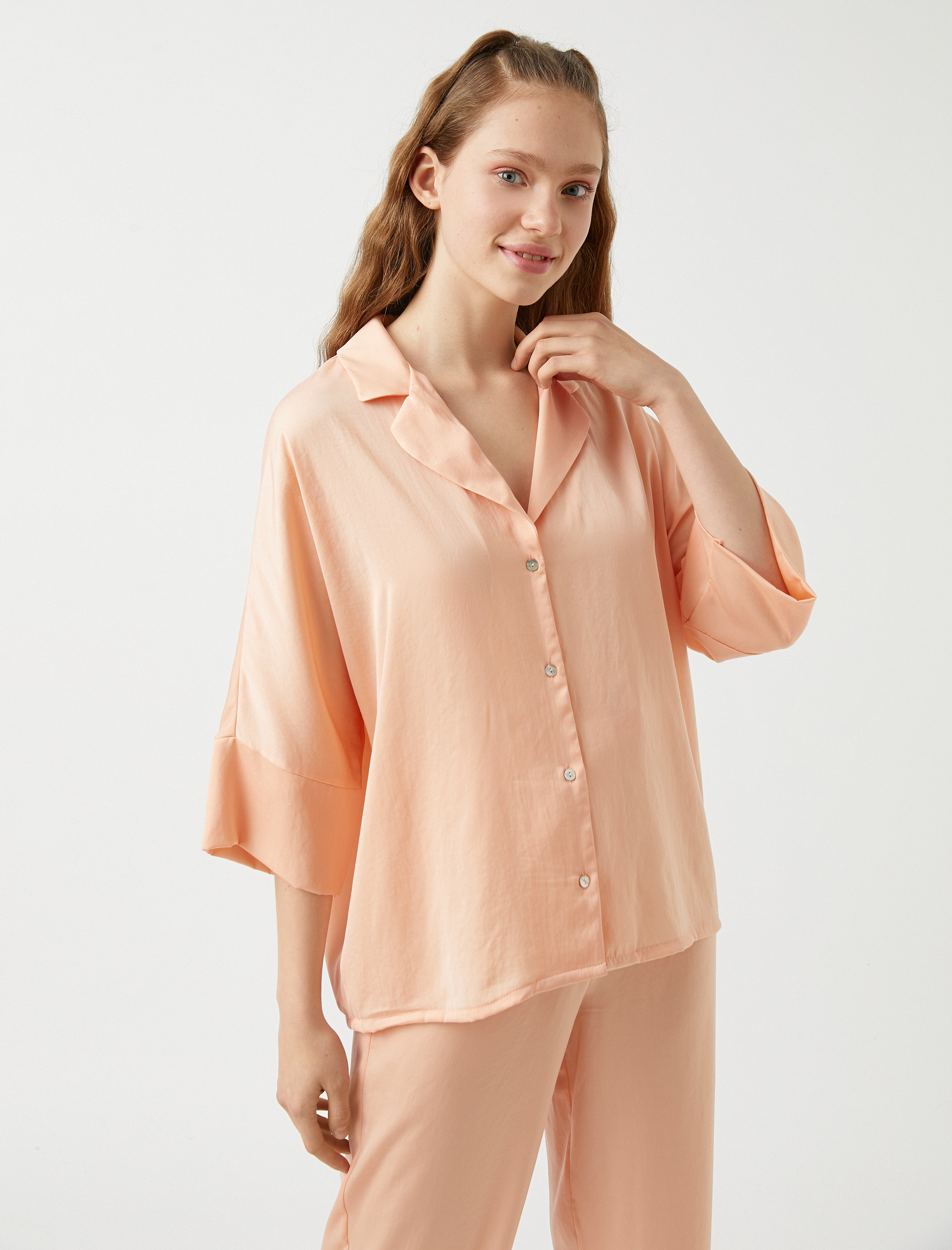   Düğmeli Saten Pijama Üstü Truvakar Kol