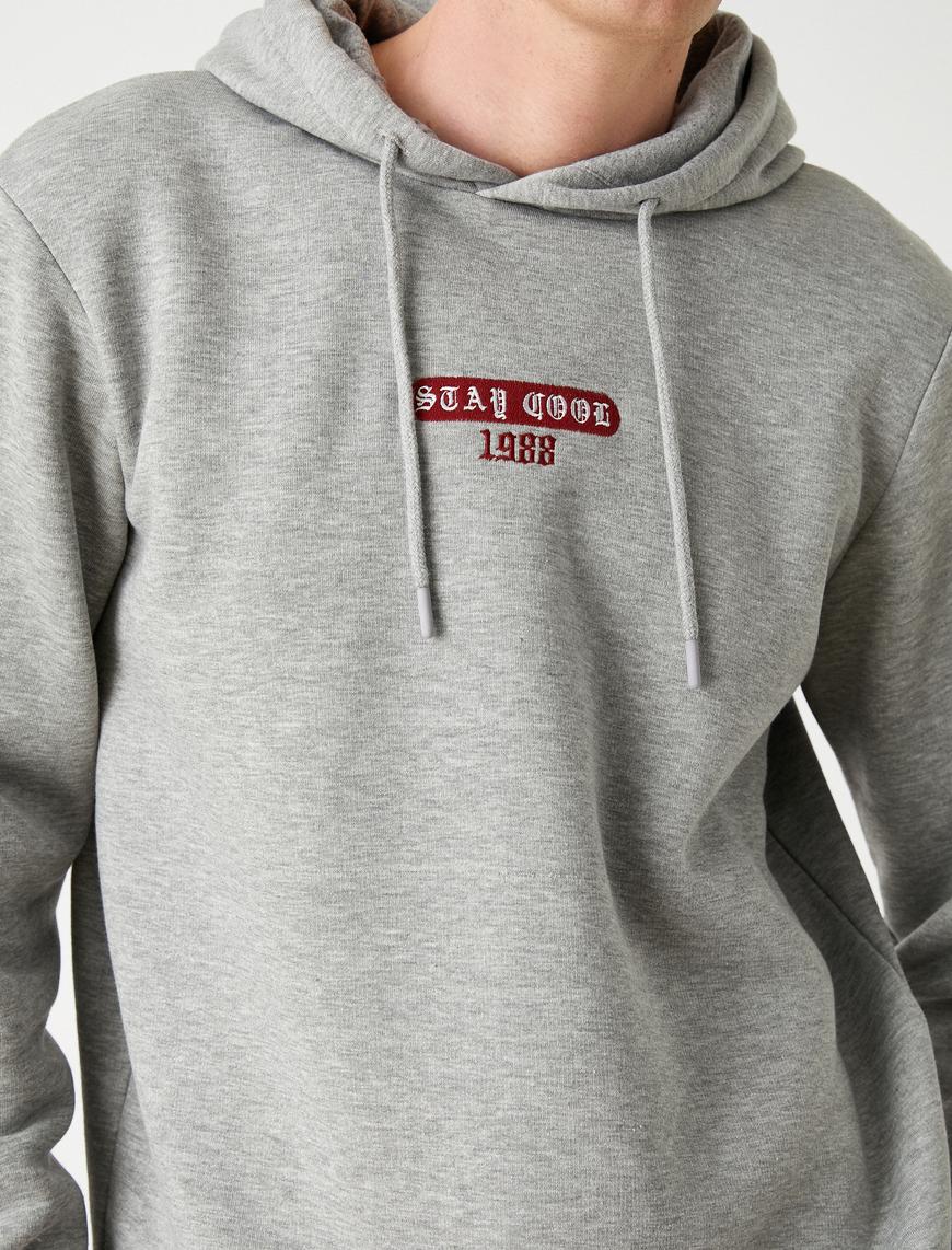   Baskılı Kapşonlu Sweatshirt Şardonlu