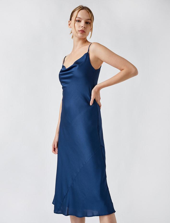  Degaje Yaka İnce Askılı Saten Midi Elbise