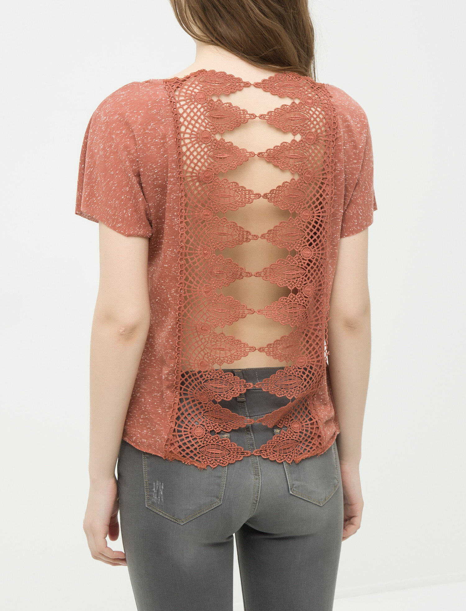   Kayık Yaka Tişört