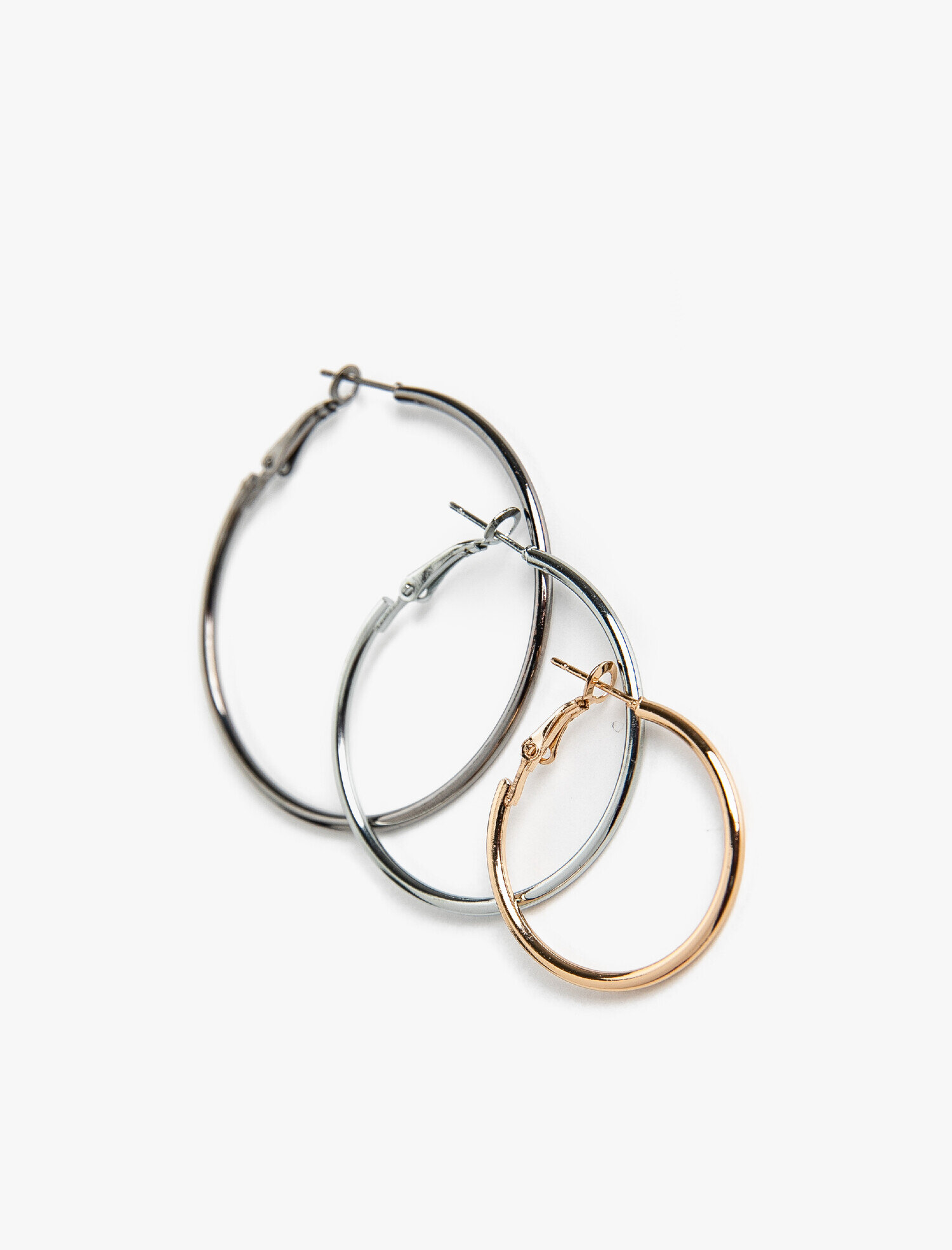  Kadın Çoklu Küpe Seti