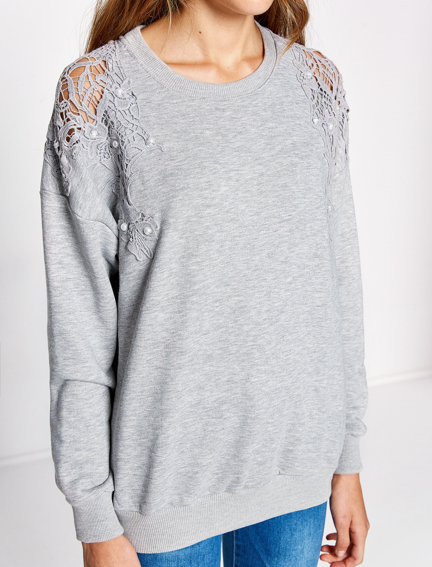  Dantel Detaylı Sweatshirt