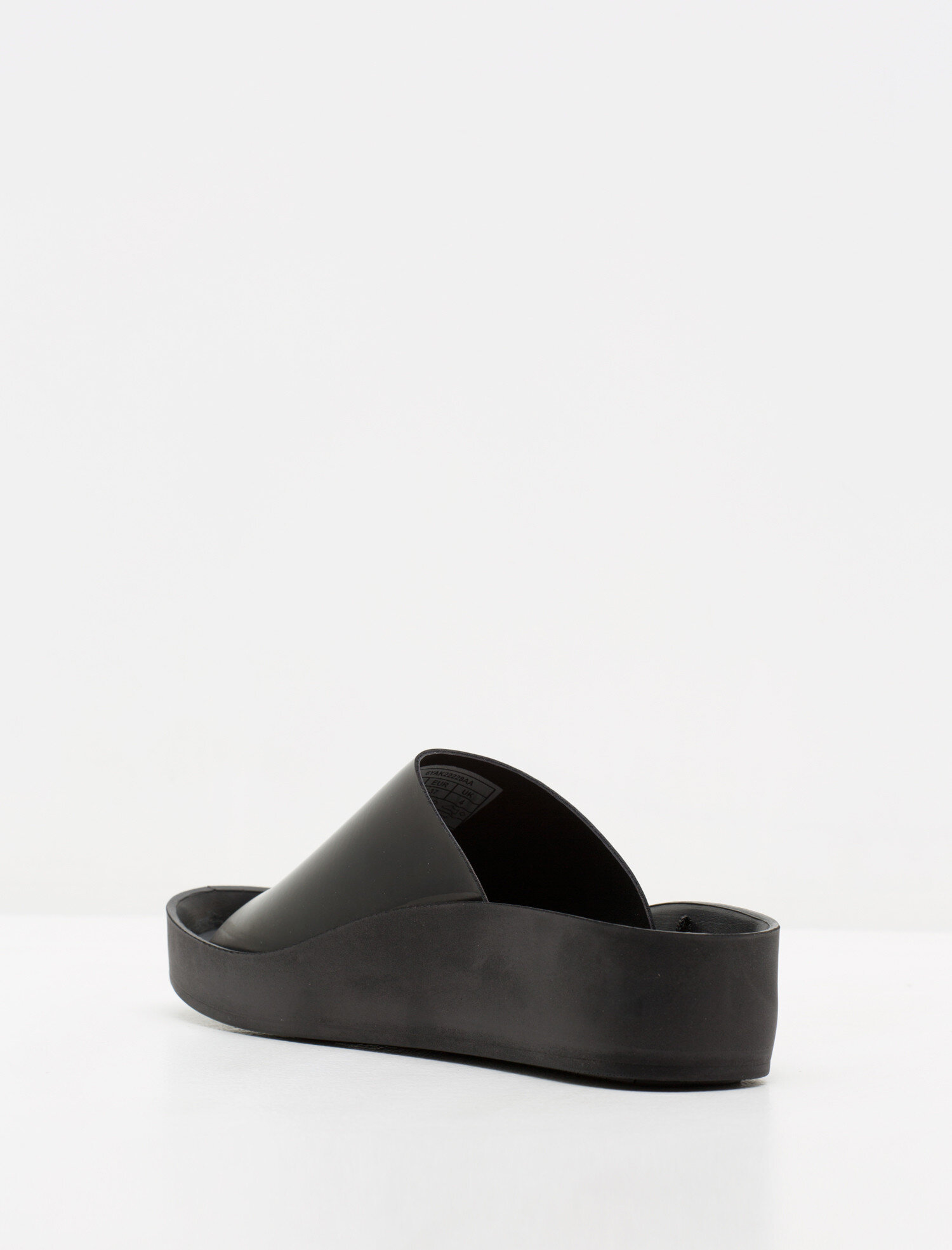 Kadın Deri Görünümlü Terlik