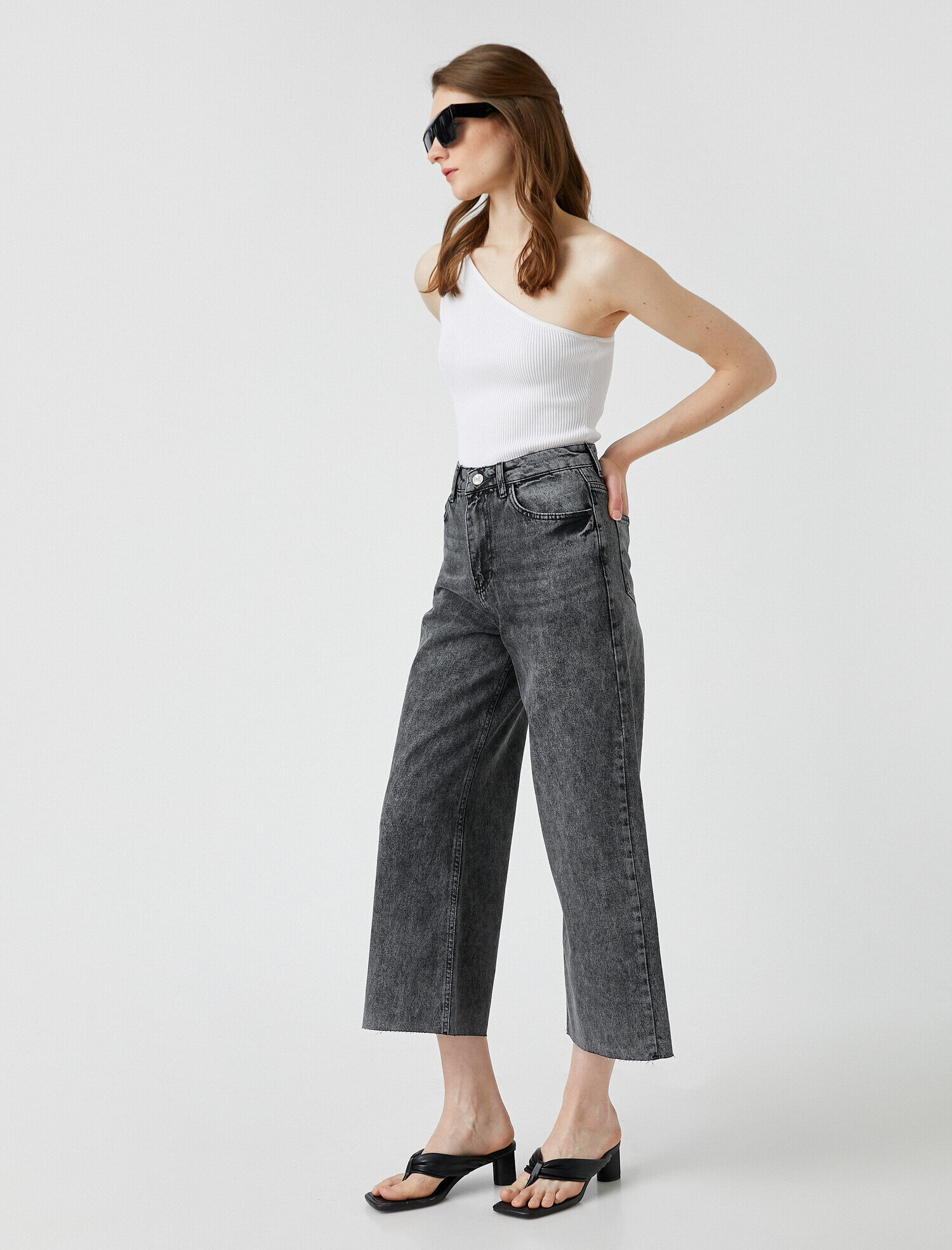   Rahat Kesim Yüksek Bel Geniş Kısa Paça - Sandra Jean