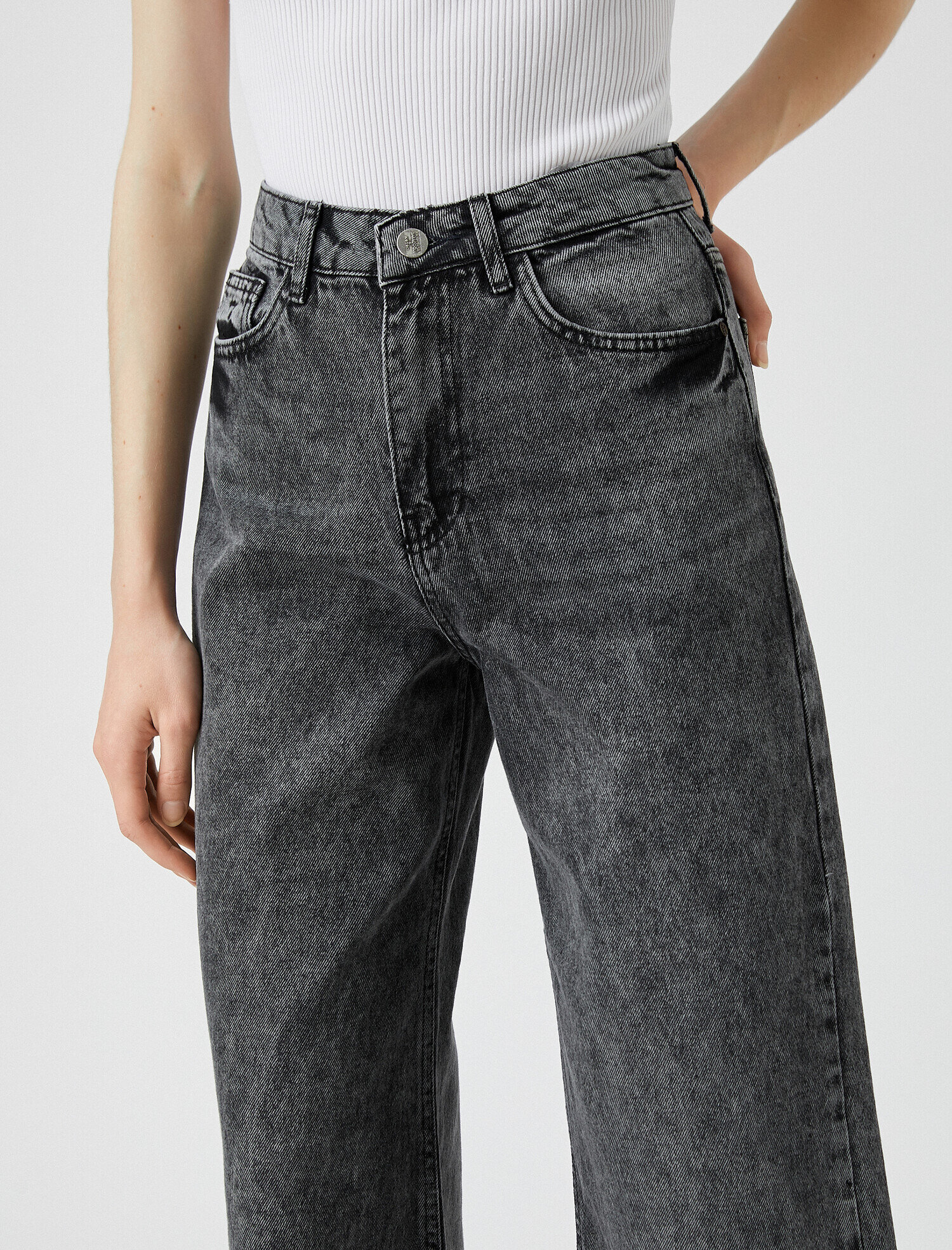   Rahat Kesim Yüksek Bel Geniş Kısa Paça - Sandra Jean