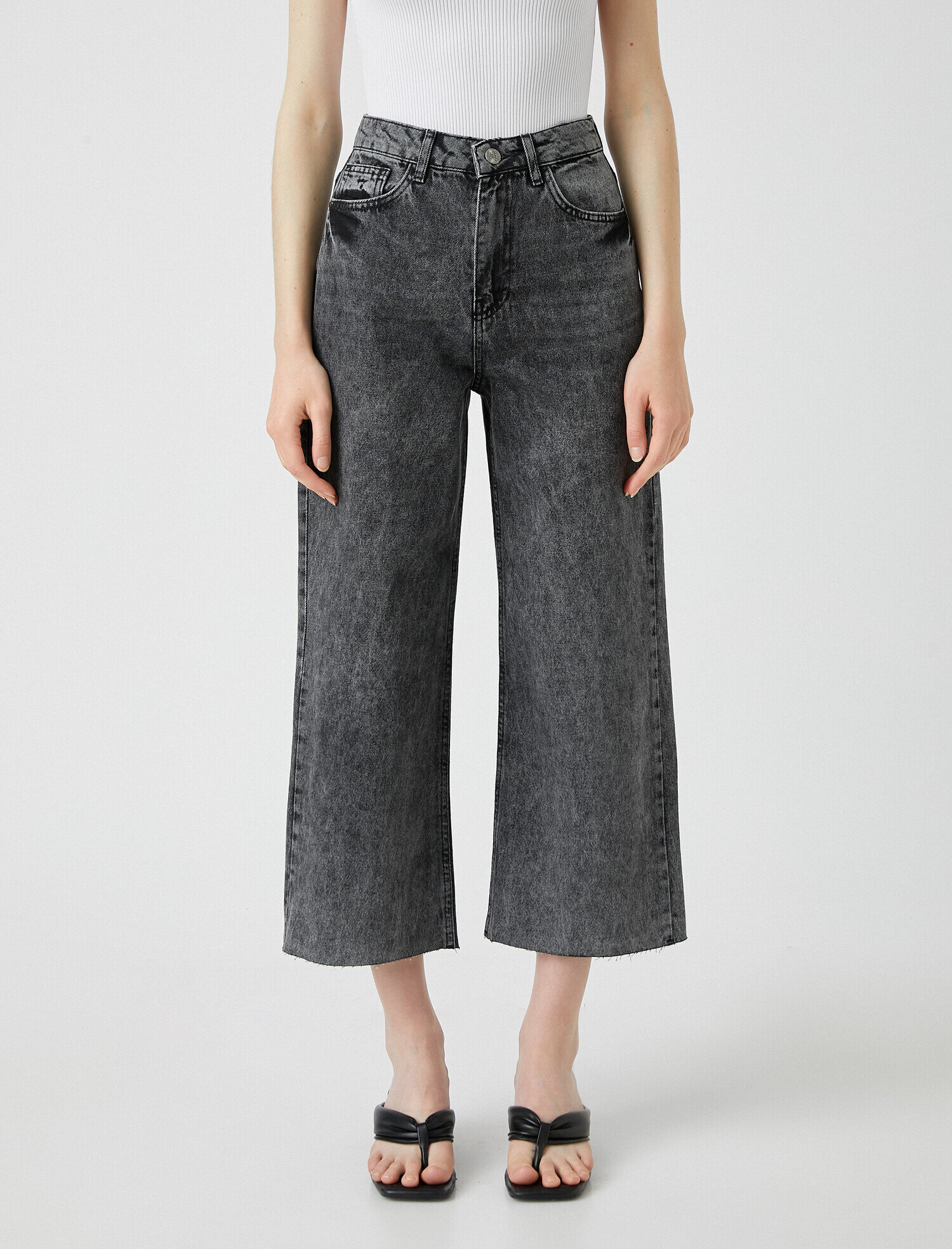   Rahat Kesim Yüksek Bel Geniş Kısa Paça - Sandra Jean