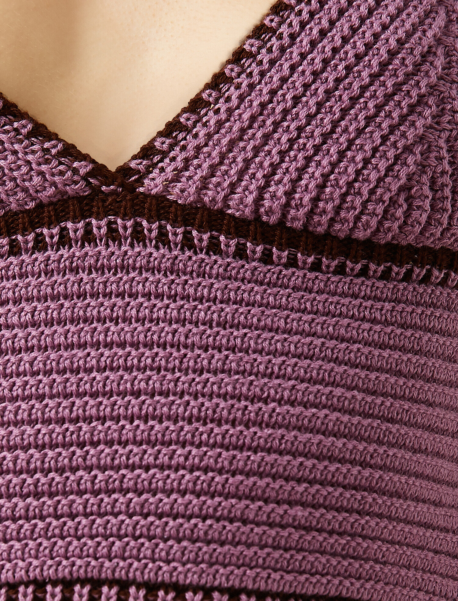   Örme Crop Üst Askılı V Yaka