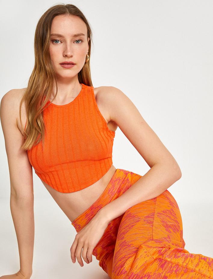  Crop Atlet Halter Yaka