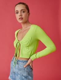 Crop Hırka Kelebek İşlemeli Bağlama Detaylı