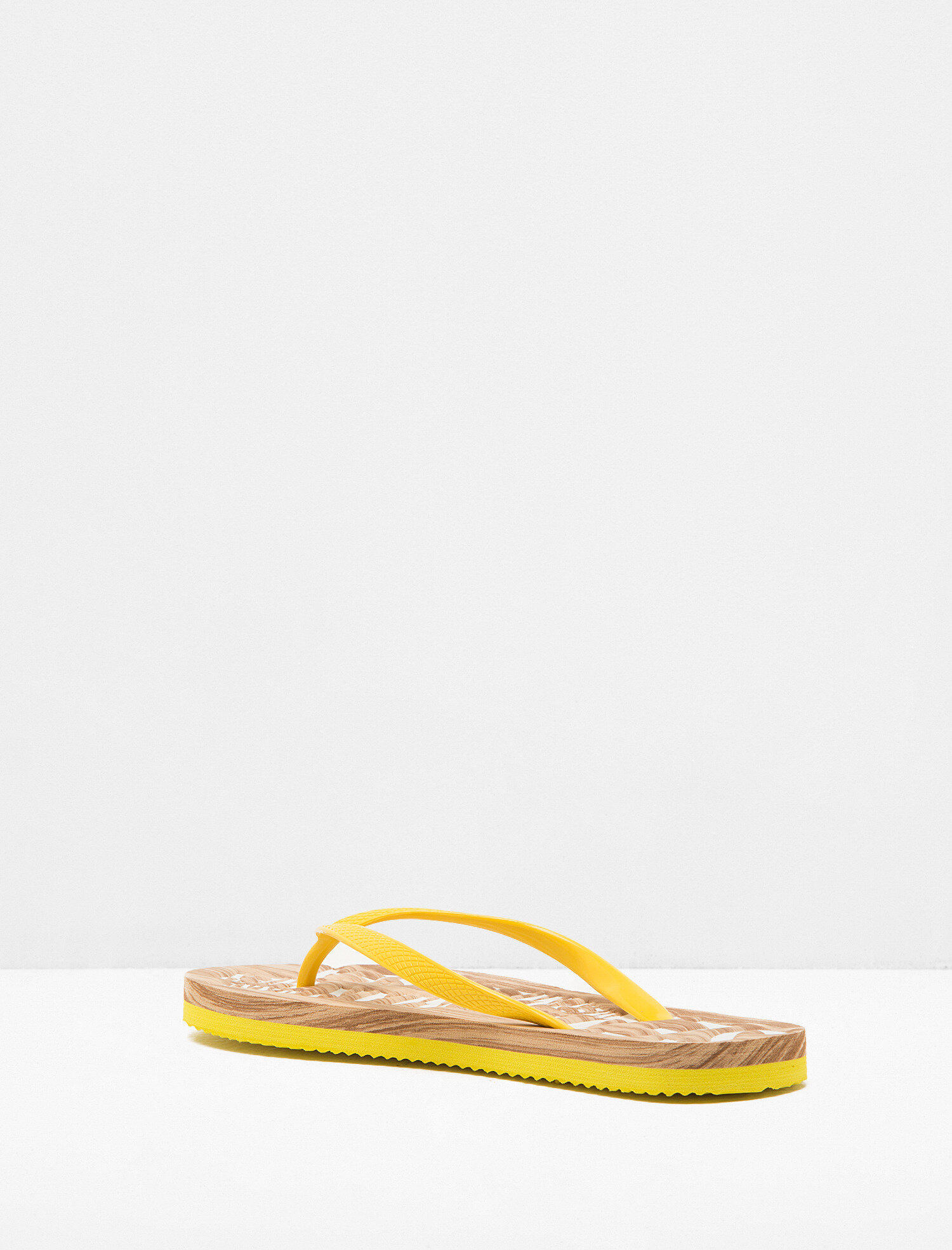  Kadın Desenli Parmak Arası Terlik