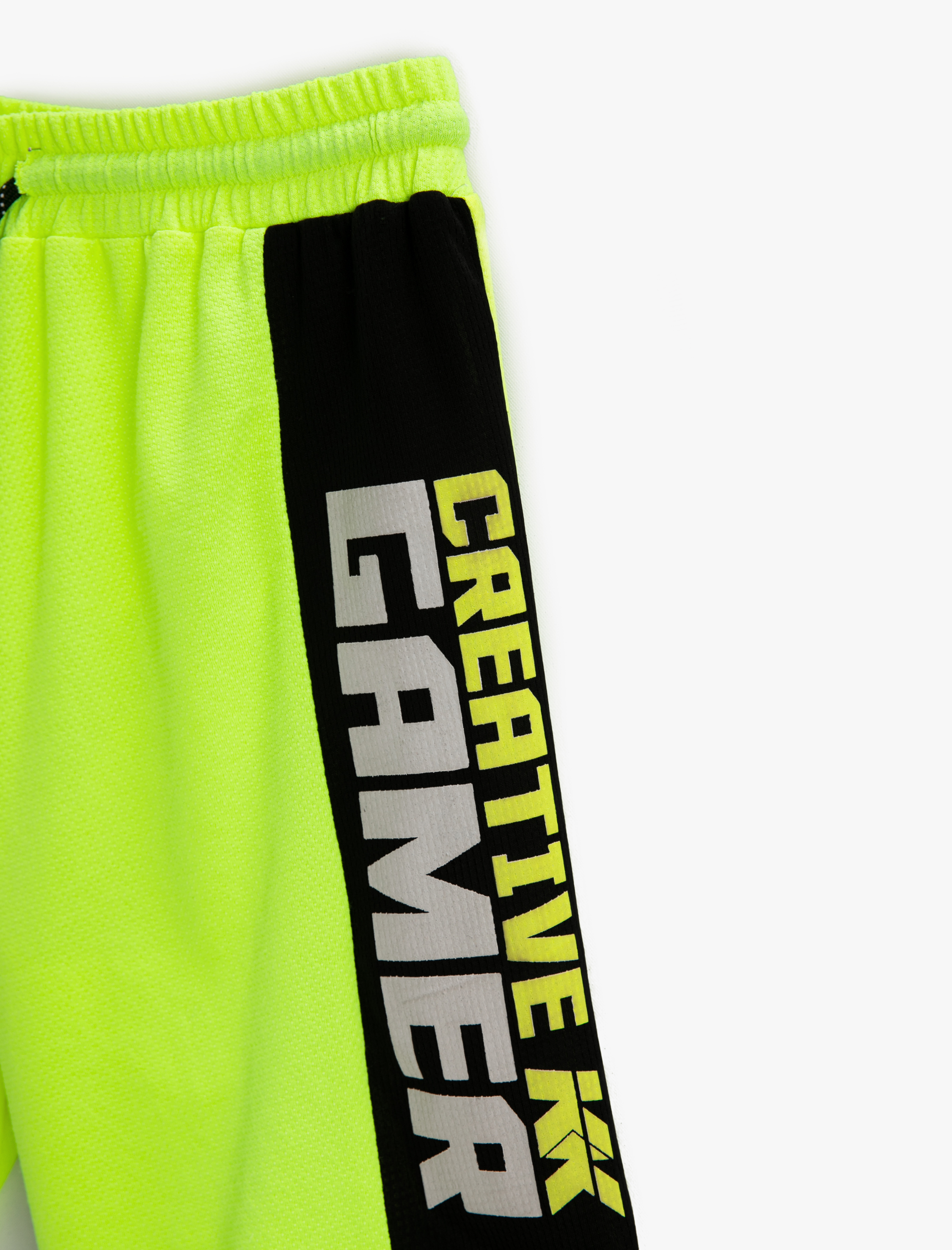  Erkek Çocuk Bermuda Şort Beli Lastikli Bağlamalı Baskılı