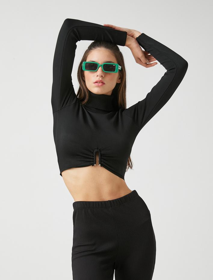  Crop Triko Kazak Metal Aksesuarlı