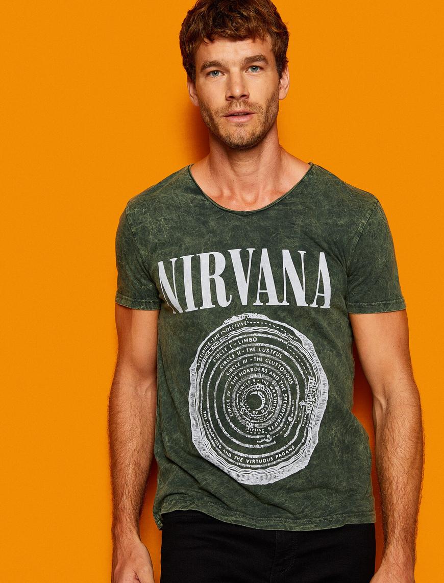   Müzik Lisanslı Nirvana Yazılı Tişört