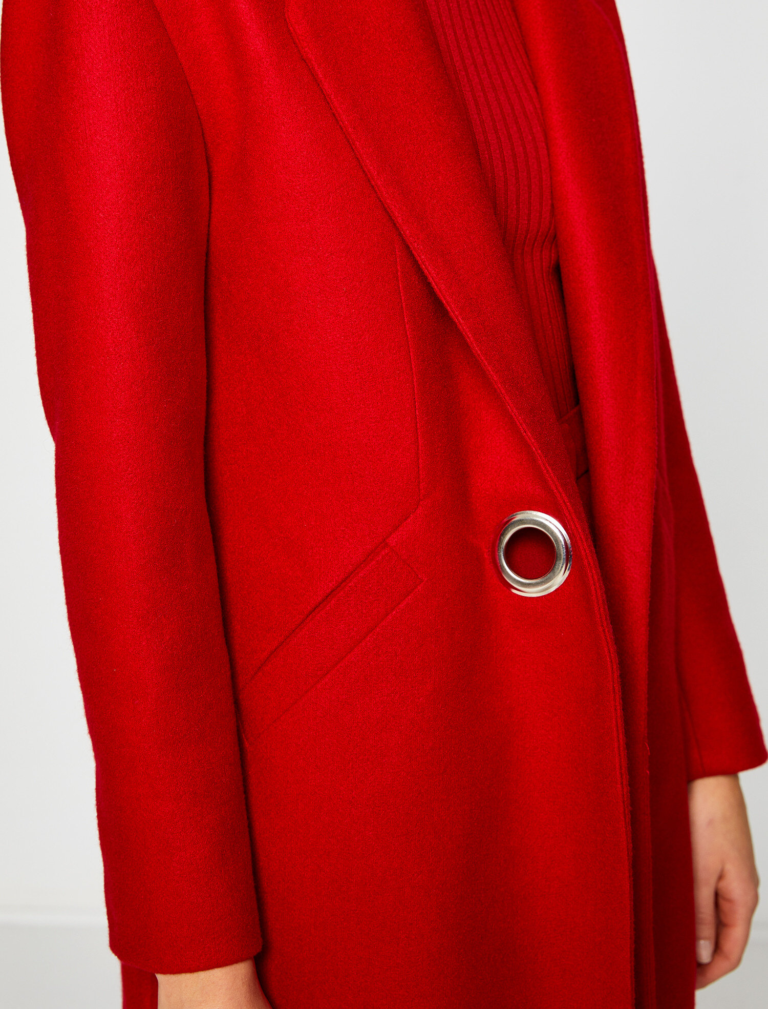   Cep Detaylı Yün Kaban