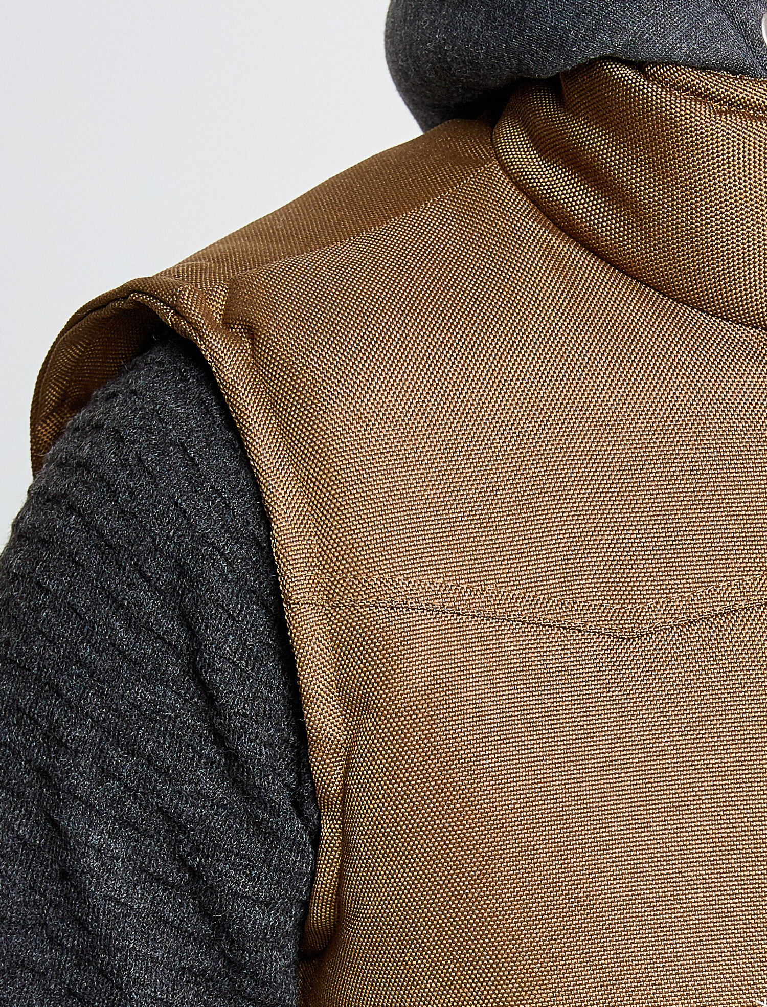   Kapüşonlu Şişme Yelek