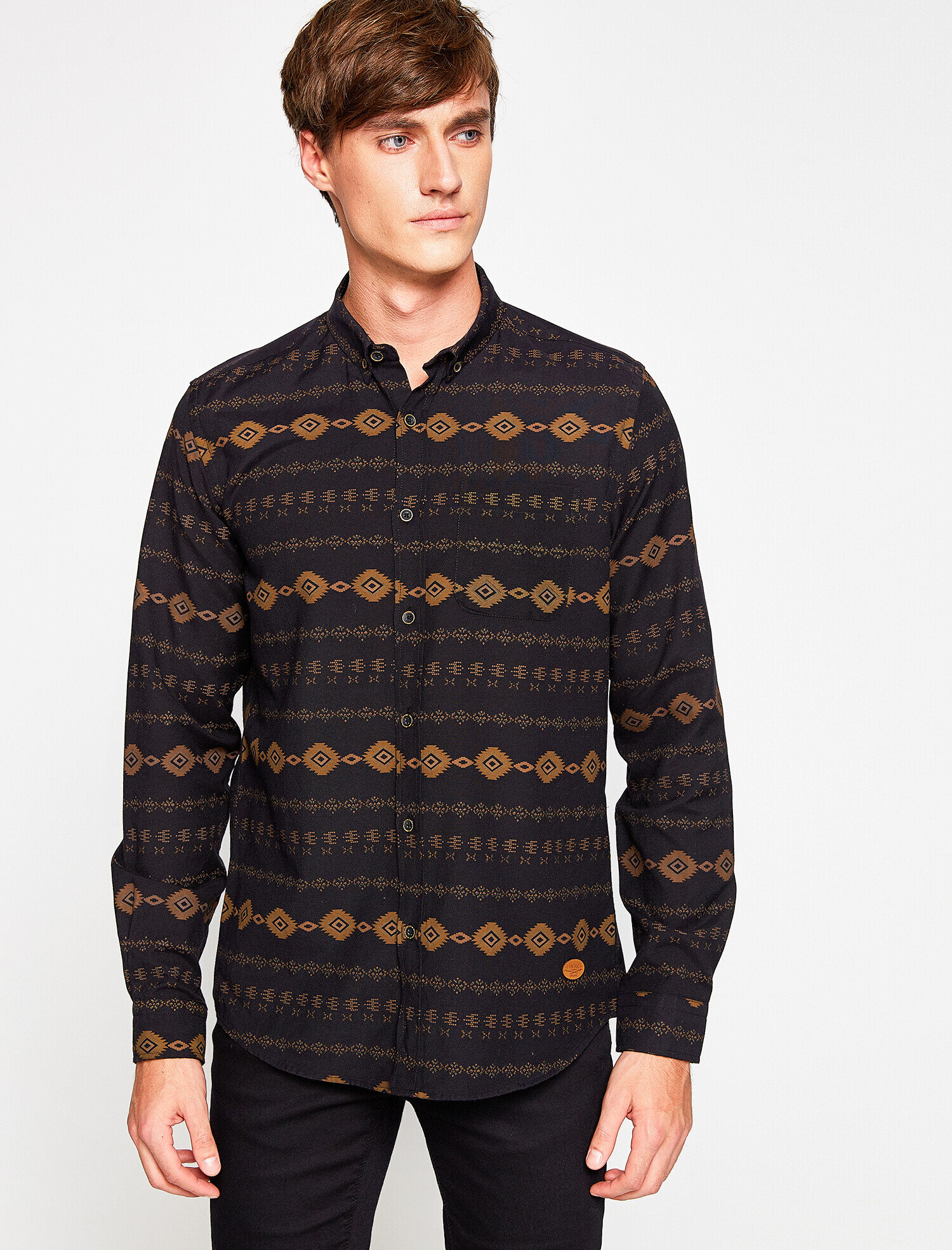   Etnik Desenli Gömlek